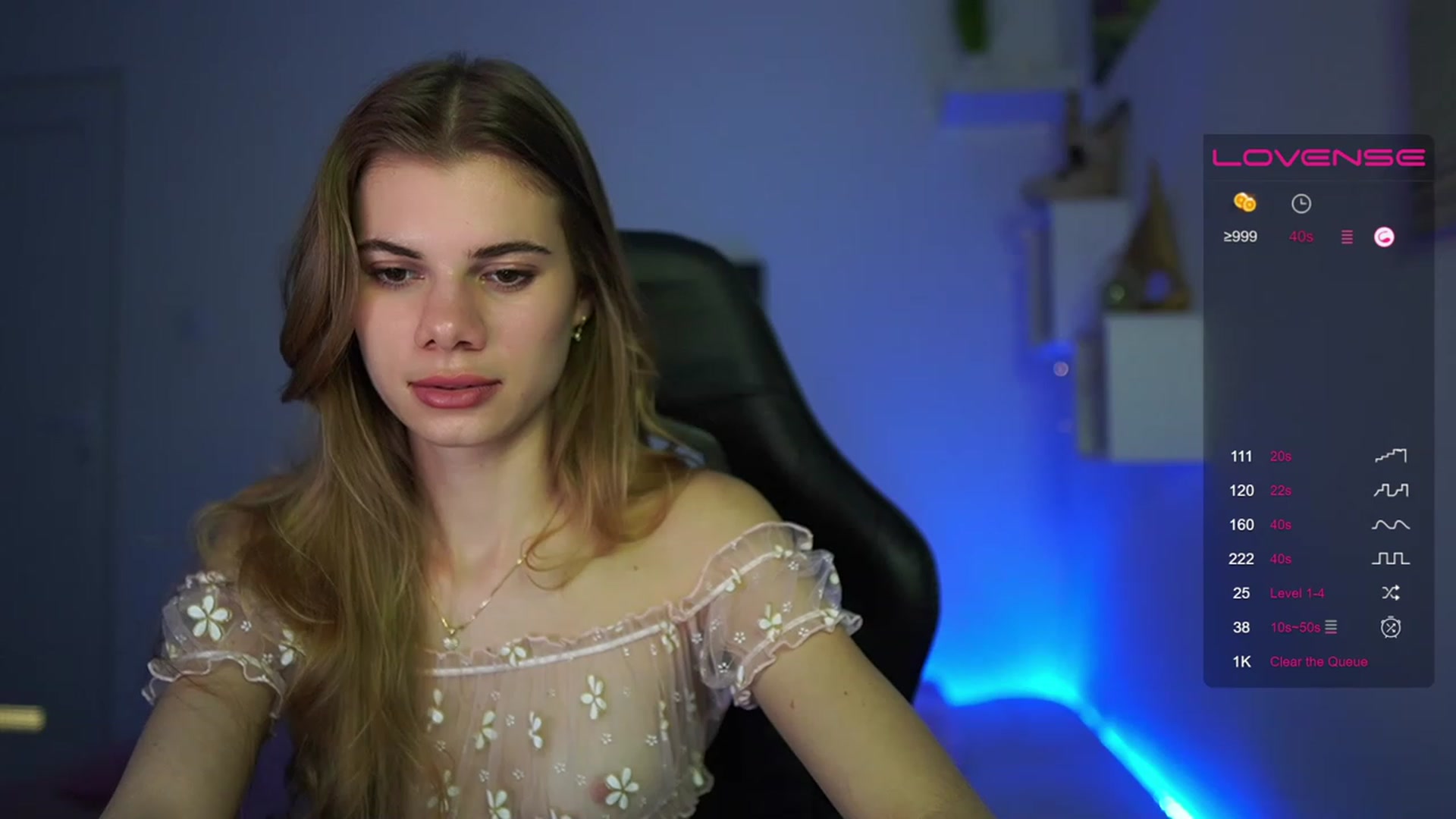 Gallery image thumbnail from RileyReid_18's myfreecams stream on, 03/14/2023, 19:22 image 9 of 20