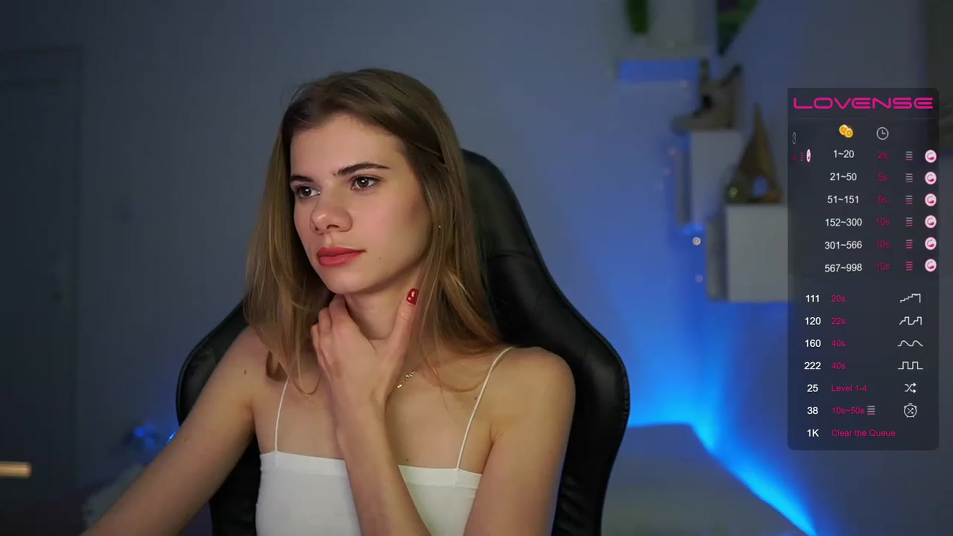 Gallery image thumbnail from RileyReid_18's myfreecams stream on, 03/15/2023, 19:58 image 14 of 20