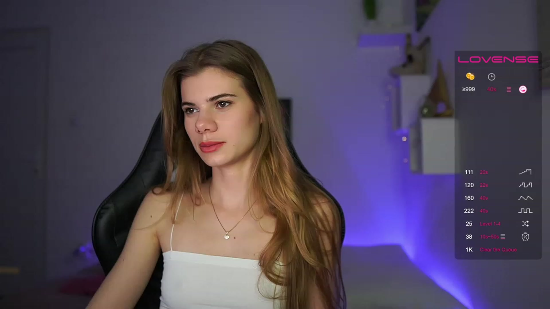 Gallery image thumbnail from RileyReid_18's myfreecams stream on, 03/15/2023, 21:10 image 3 of 20