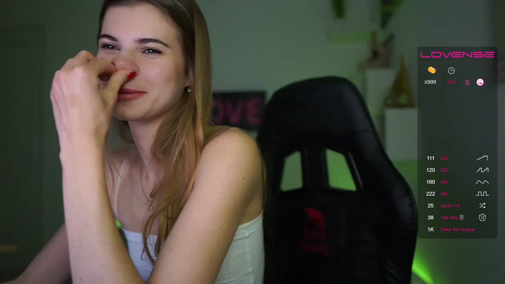 Gallery image thumbnail from RileyReid_18's myfreecams stream on, 03/15/2023, 21:10 image 8 of 20