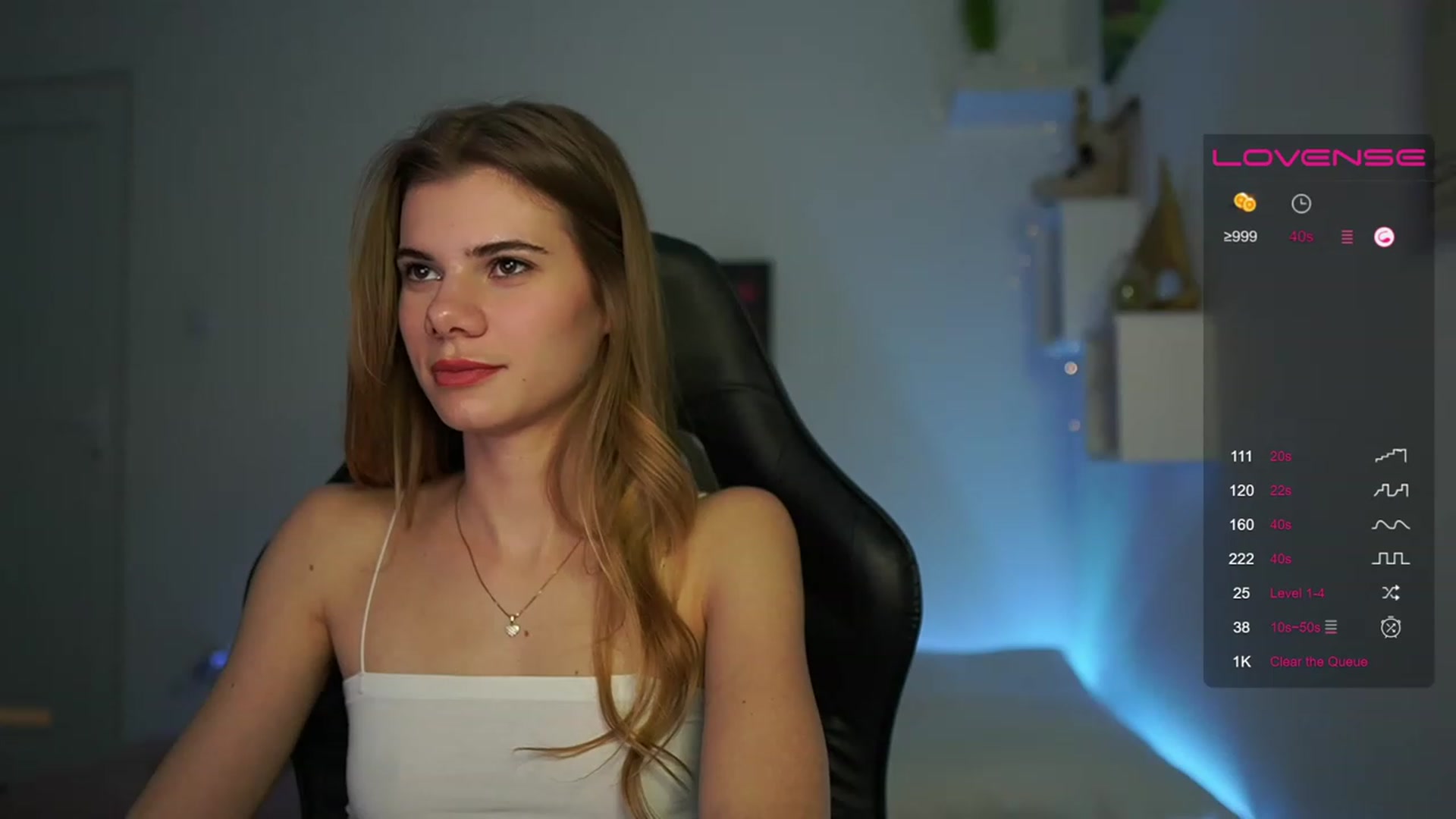 Gallery image thumbnail from RileyReid_18's myfreecams stream on, 03/15/2023, 21:10 image 14 of 20