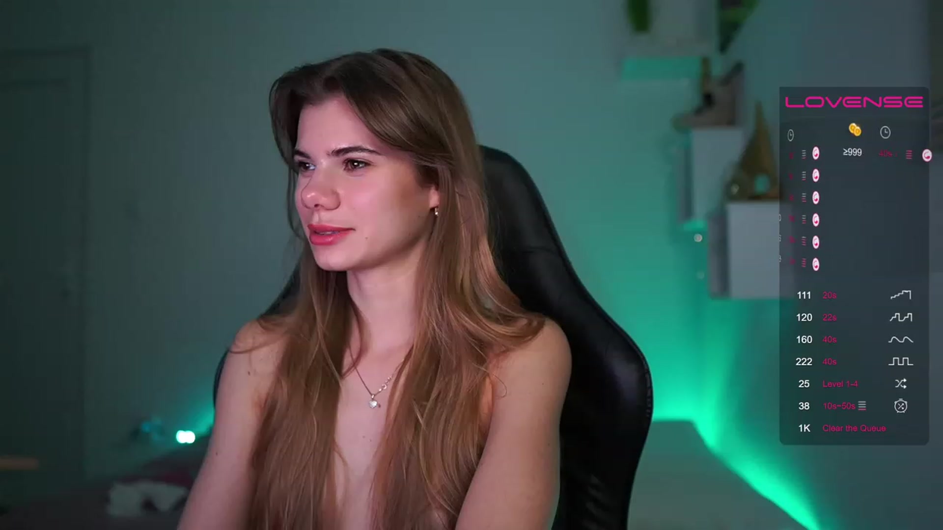 Gallery image thumbnail from RileyReid_18's myfreecams stream on, 03/15/2023, 22:33 image 20 of 20