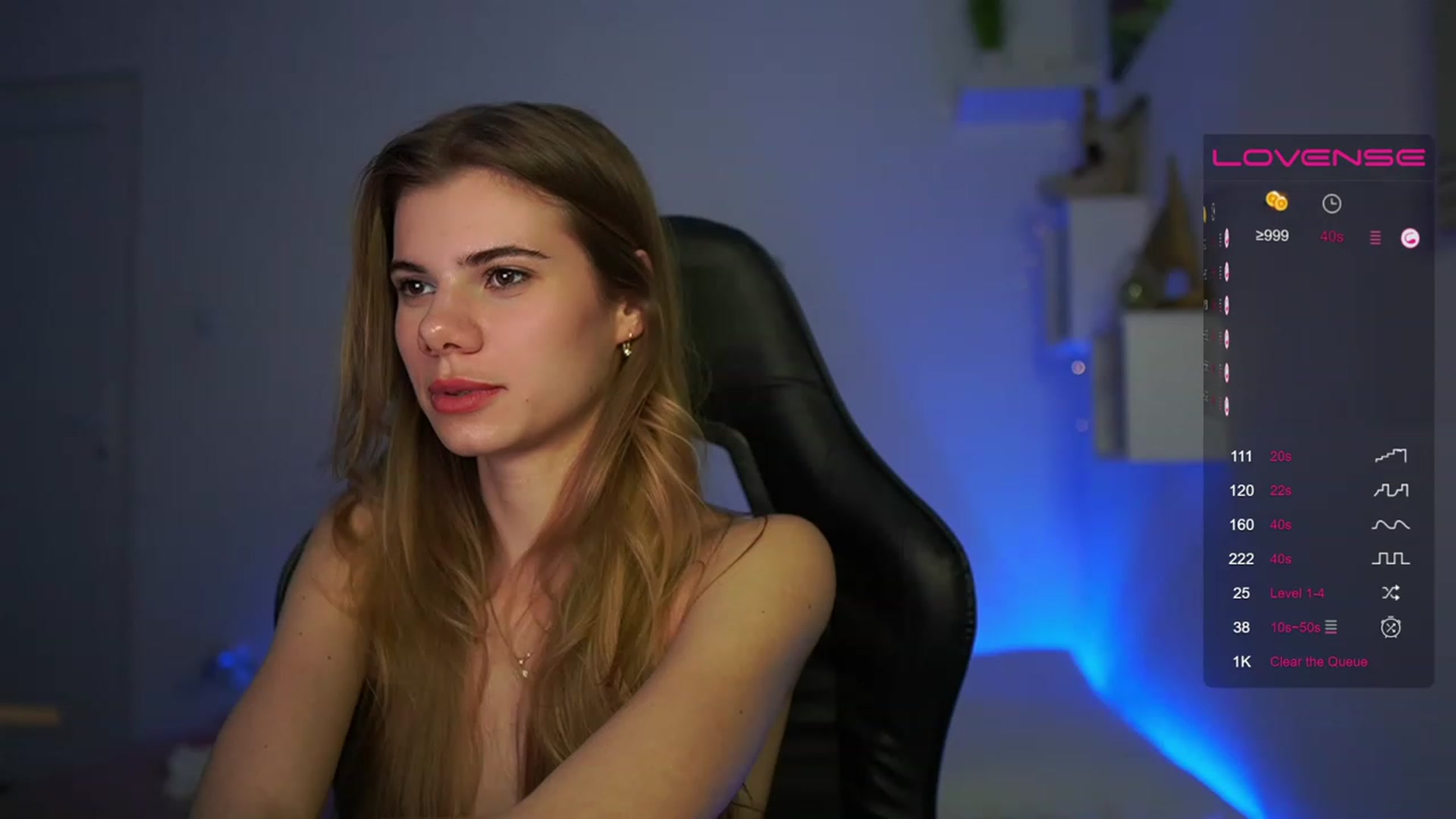 Gallery image thumbnail from RileyReid_18's myfreecams stream on, 03/15/2023, 22:33 image 15 of 20
