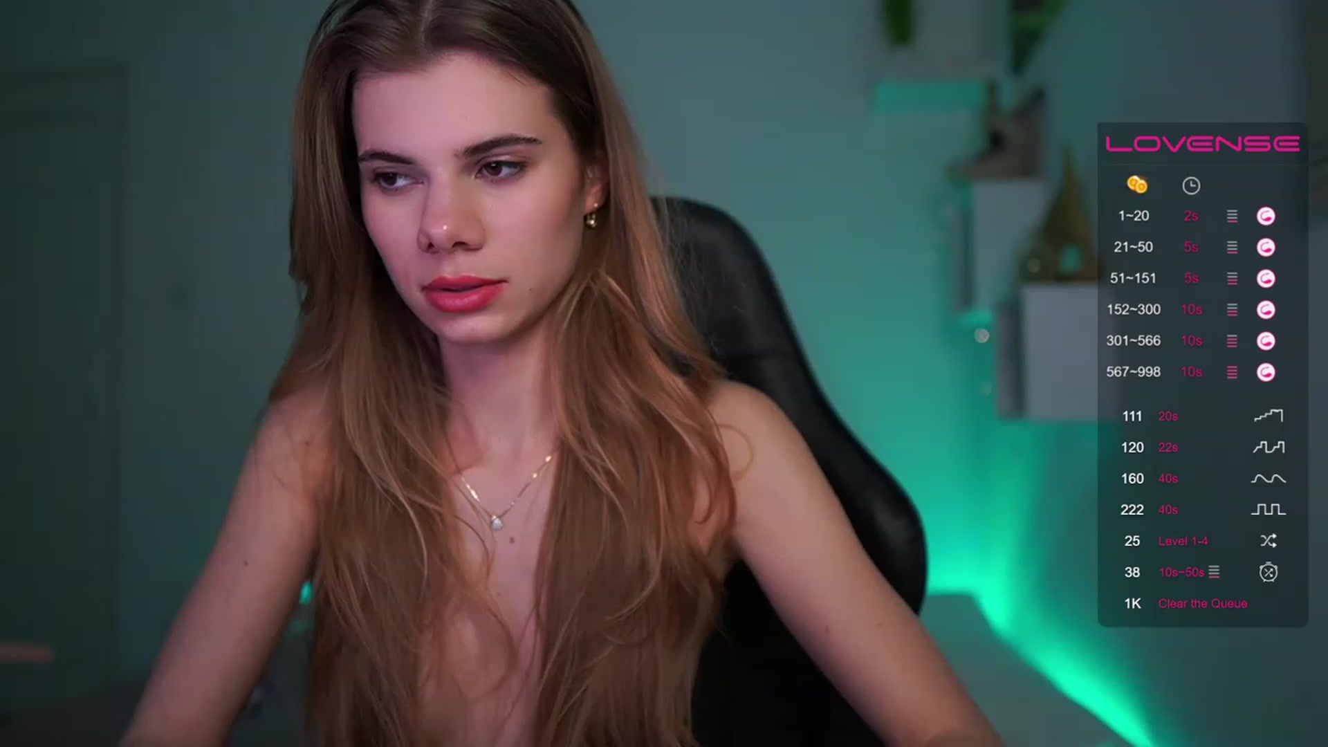 Gallery image thumbnail from RileyReid_18's myfreecams stream on, 03/15/2023, 22:33 image 6 of 20