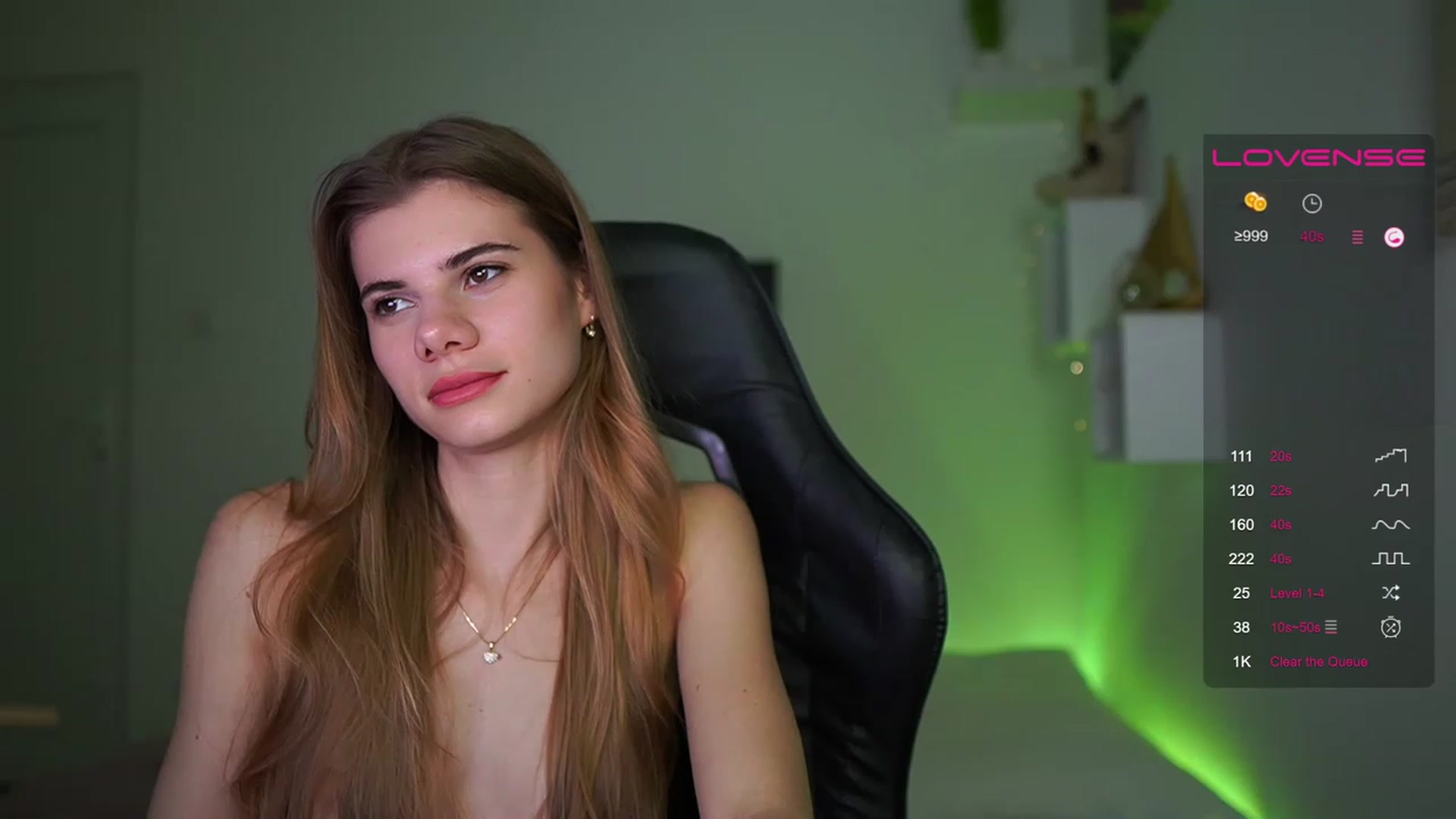 Gallery image thumbnail from RileyReid_18's myfreecams stream on, 03/15/2023, 22:33 image 11 of 20