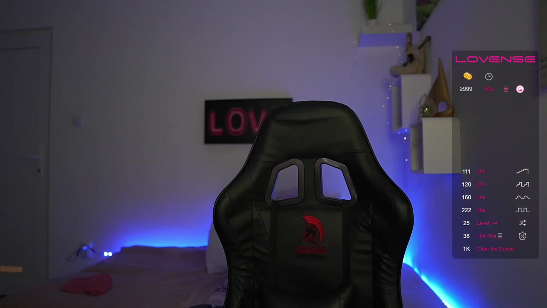 Gallery image thumbnail from RileyReid_18's myfreecams stream on, 03/15/2023, 23:42 image 2 of 20