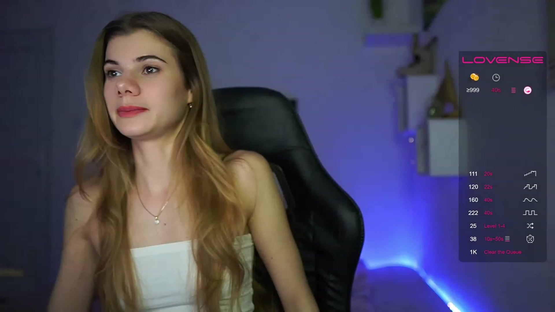Gallery image thumbnail from RileyReid_18's myfreecams stream on, 03/15/2023, 23:42 image 14 of 20
