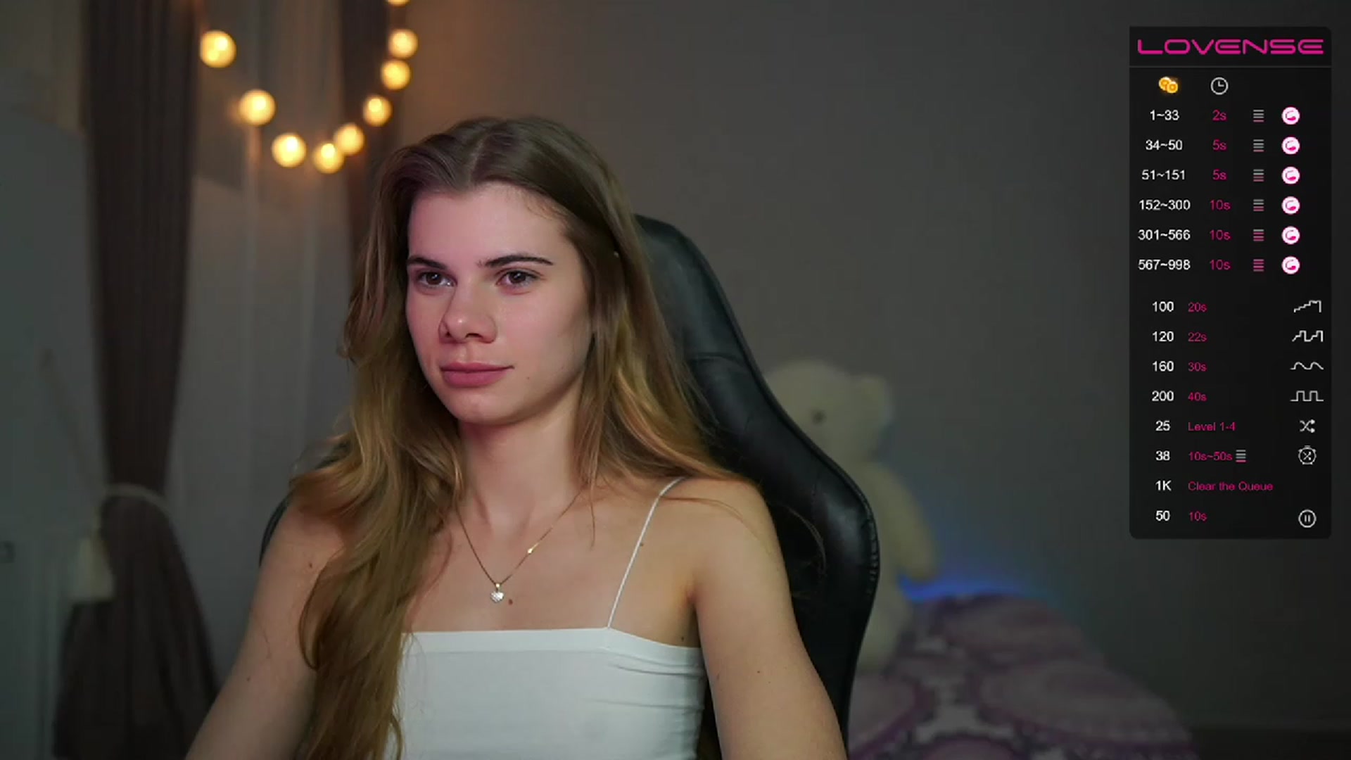 Gallery image thumbnail from RileyReid_18's myfreecams stream on, 03/22/2023, 23:33 image 13 of 20