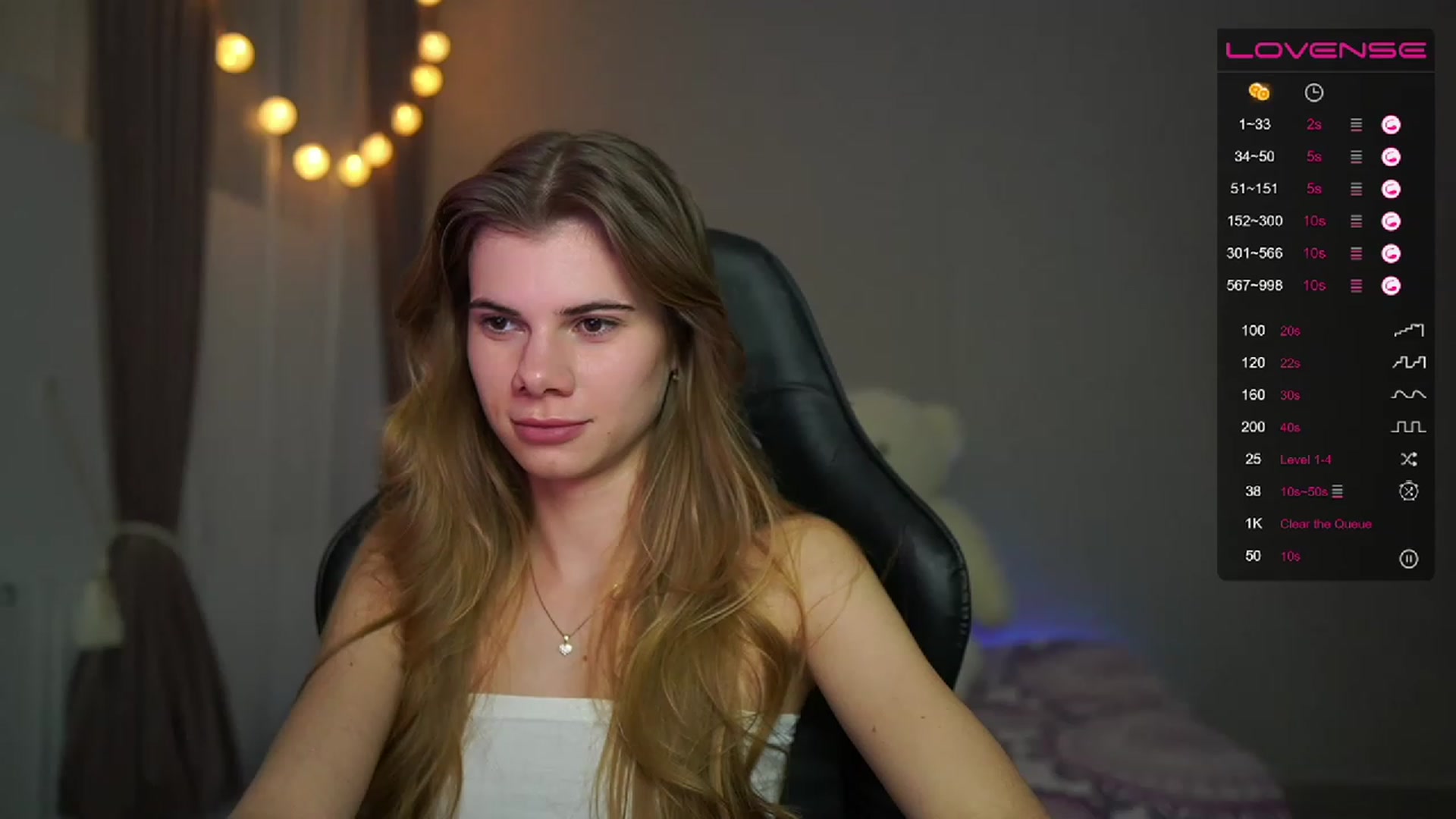Gallery image thumbnail from RileyReid_18's myfreecams stream on, 03/22/2023, 23:33 image 20 of 20