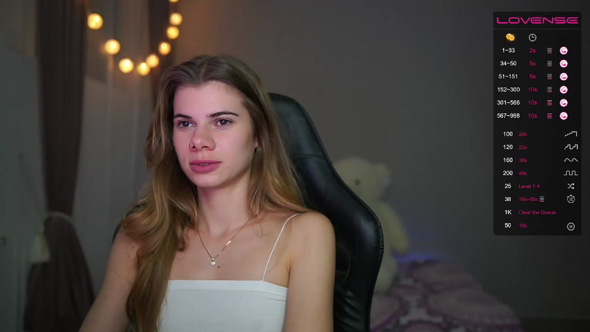 Gallery image thumbnail from RileyReid_18's myfreecams stream on, 03/22/2023, 23:33 image 15 of 20