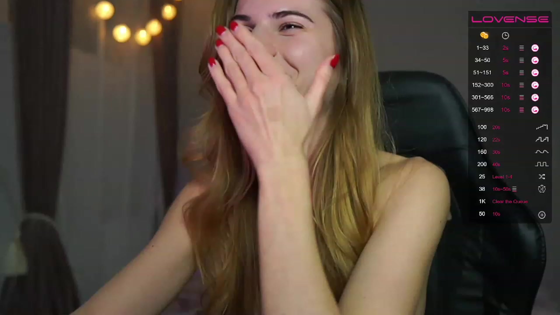 Gallery image thumbnail from RileyReid_18's myfreecams stream on, 03/22/2023, 23:33 image 5 of 20