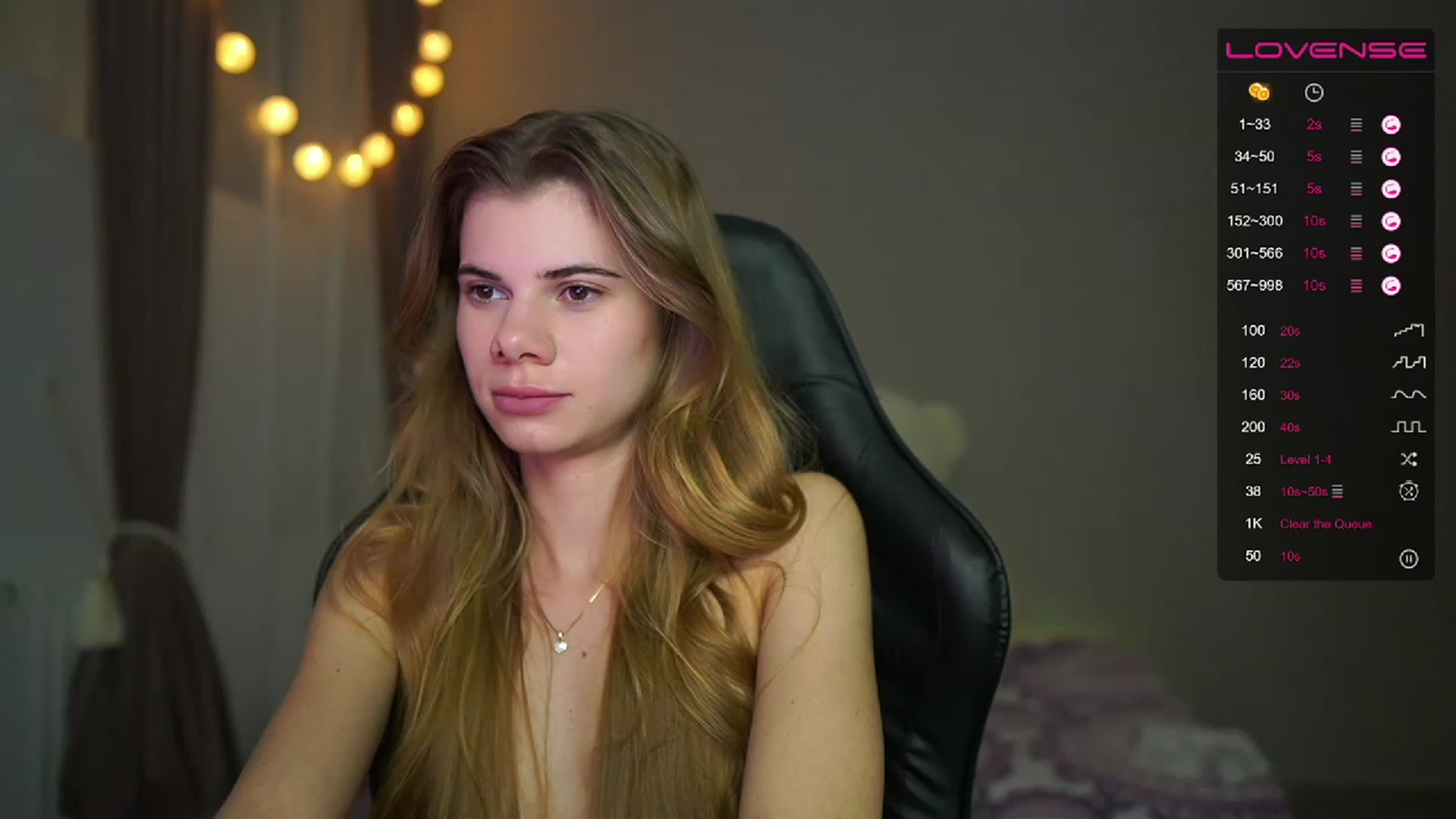 Gallery image thumbnail from RileyReid_18's myfreecams stream on, 03/22/2023, 23:33 image 7 of 20
