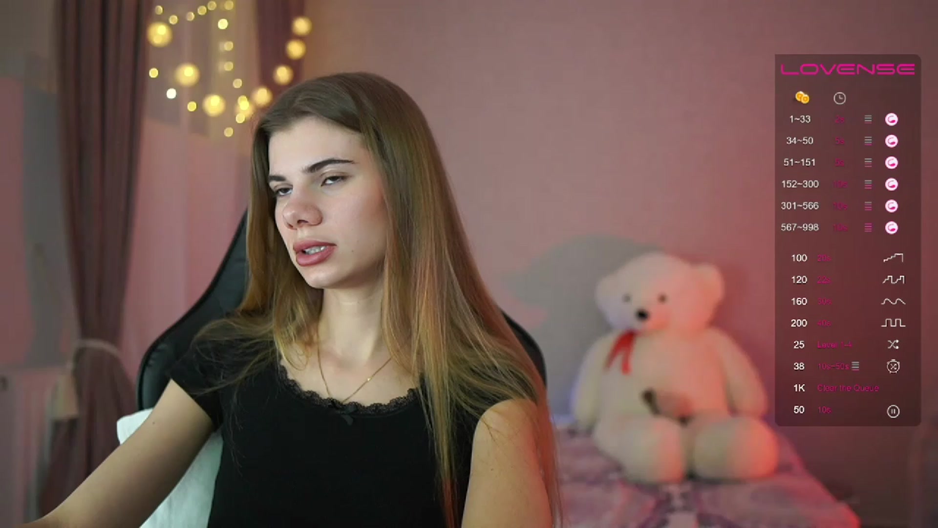 Gallery image thumbnail from RileyReid_18's myfreecams stream on, 03/28/2023, 15:28 image 1 of 20