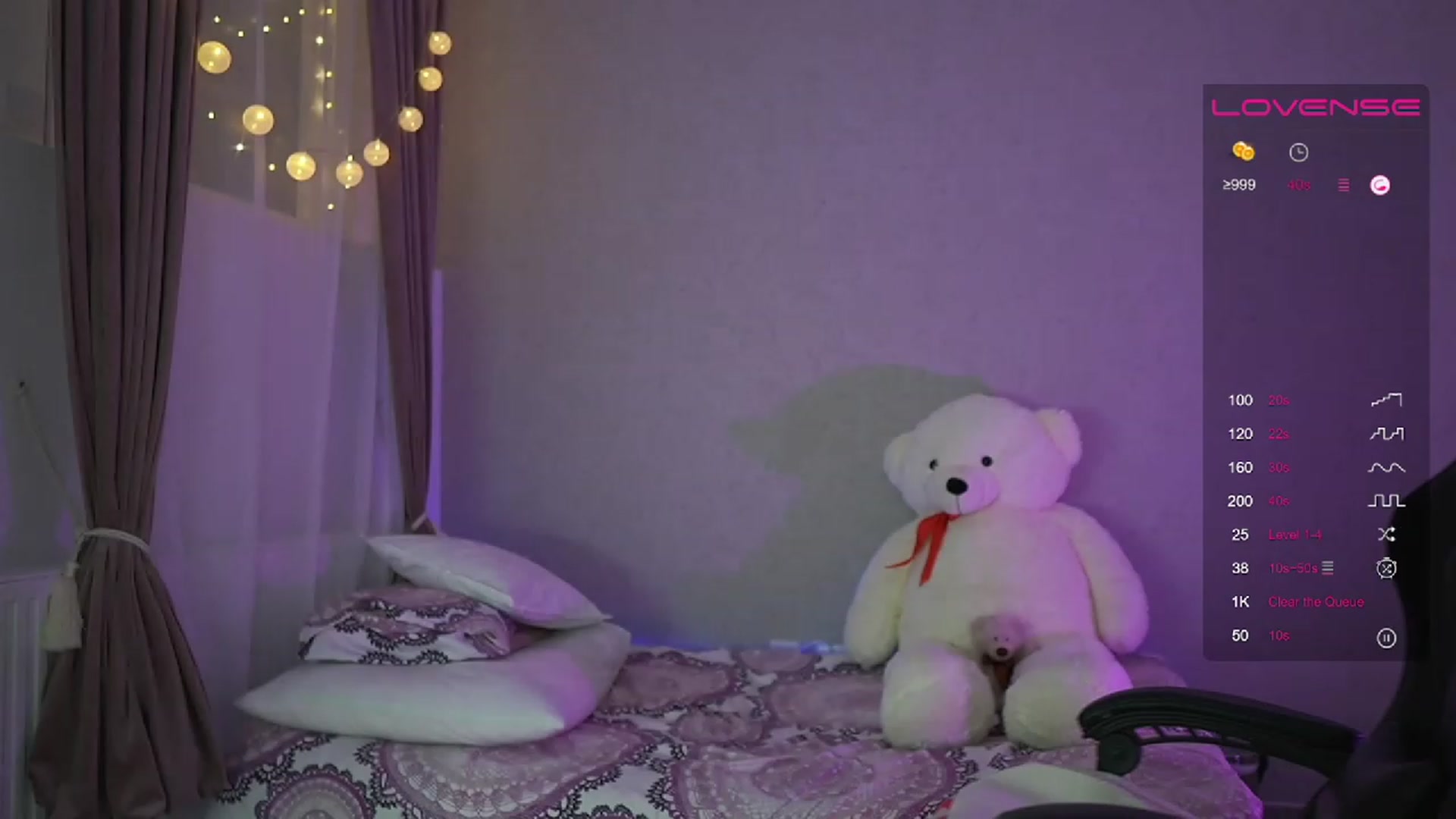 Gallery image thumbnail from RileyReid_18's myfreecams stream on, 03/31/2023, 20:56 image 14 of 20
