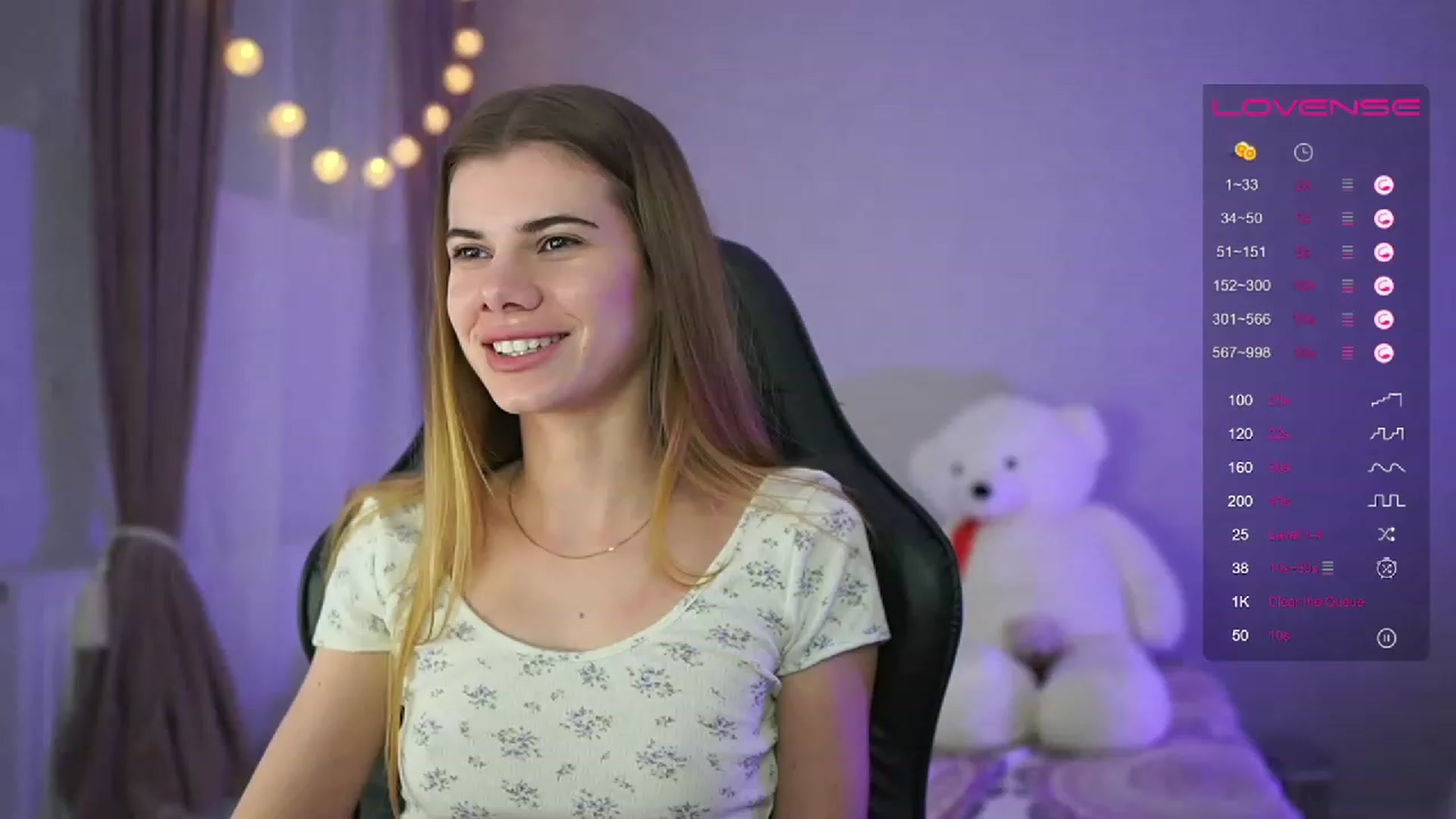 Gallery image thumbnail from RileyReid_18's myfreecams stream on, 04/02/2023, 16:09 image 18 of 20