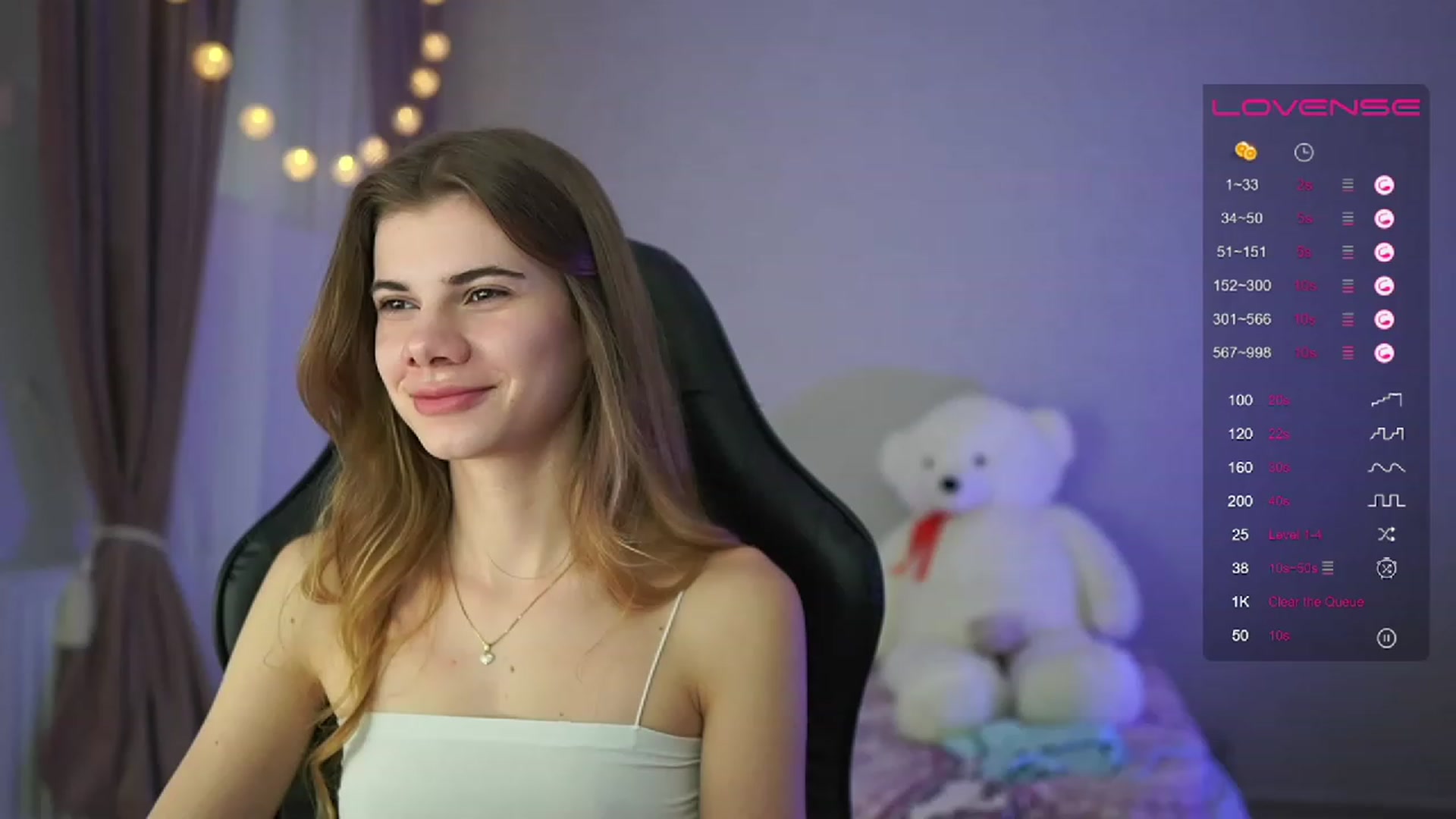 Gallery image thumbnail from RileyReid_18's myfreecams stream on, 04/03/2023, 14:33 image 17 of 20