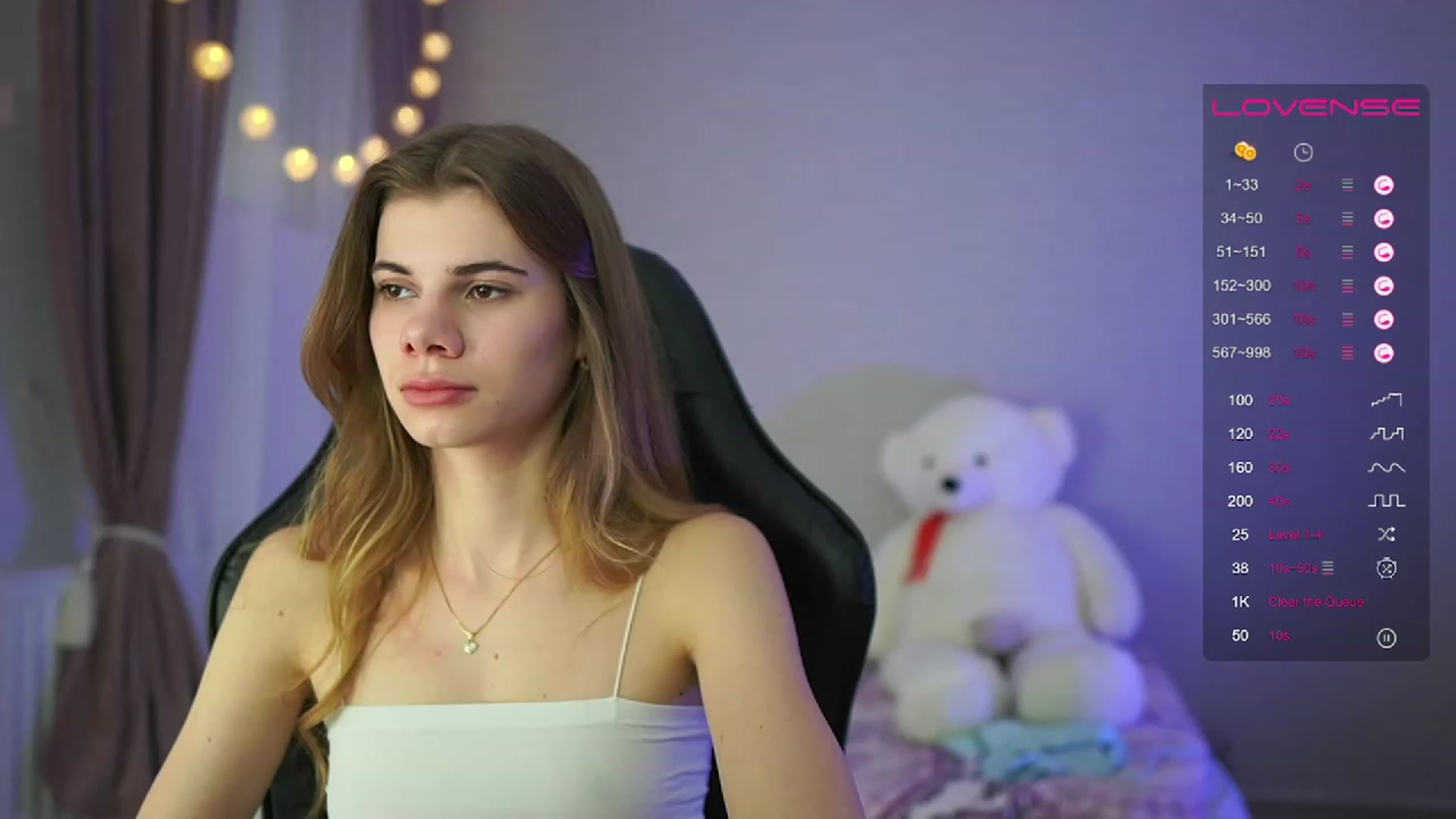 Gallery image thumbnail from RileyReid_18's myfreecams stream on, 04/03/2023, 14:33 image 15 of 20