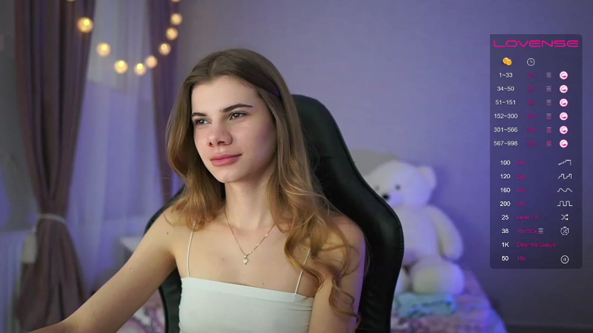 Gallery image thumbnail from RileyReid_18's myfreecams stream on, 04/03/2023, 14:33 image 5 of 20