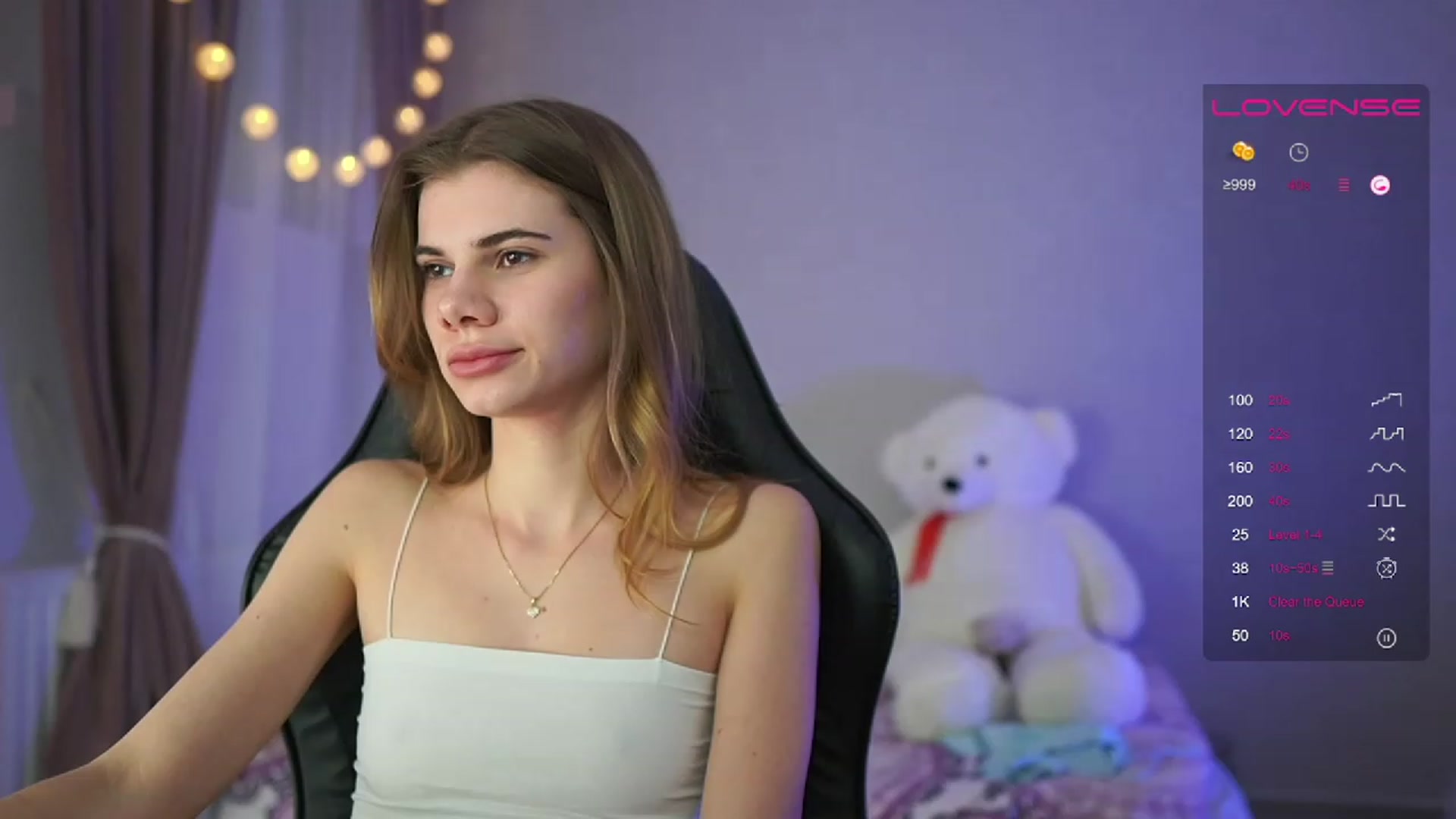 Gallery image thumbnail from RileyReid_18's myfreecams stream on, 04/03/2023, 15:45 image 6 of 20