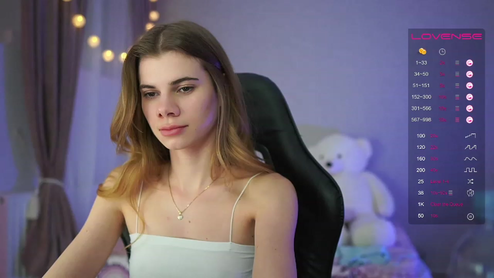 Gallery image thumbnail from RileyReid_18's myfreecams stream on, 04/03/2023, 15:45 image 14 of 20
