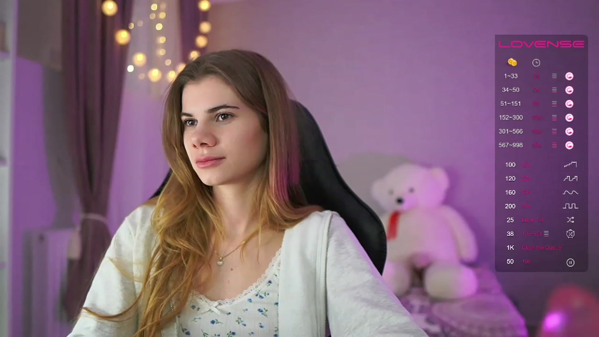 Gallery image thumbnail from RileyReid_18's myfreecams stream on, 04/05/2023, 13:58 image 2 of 20