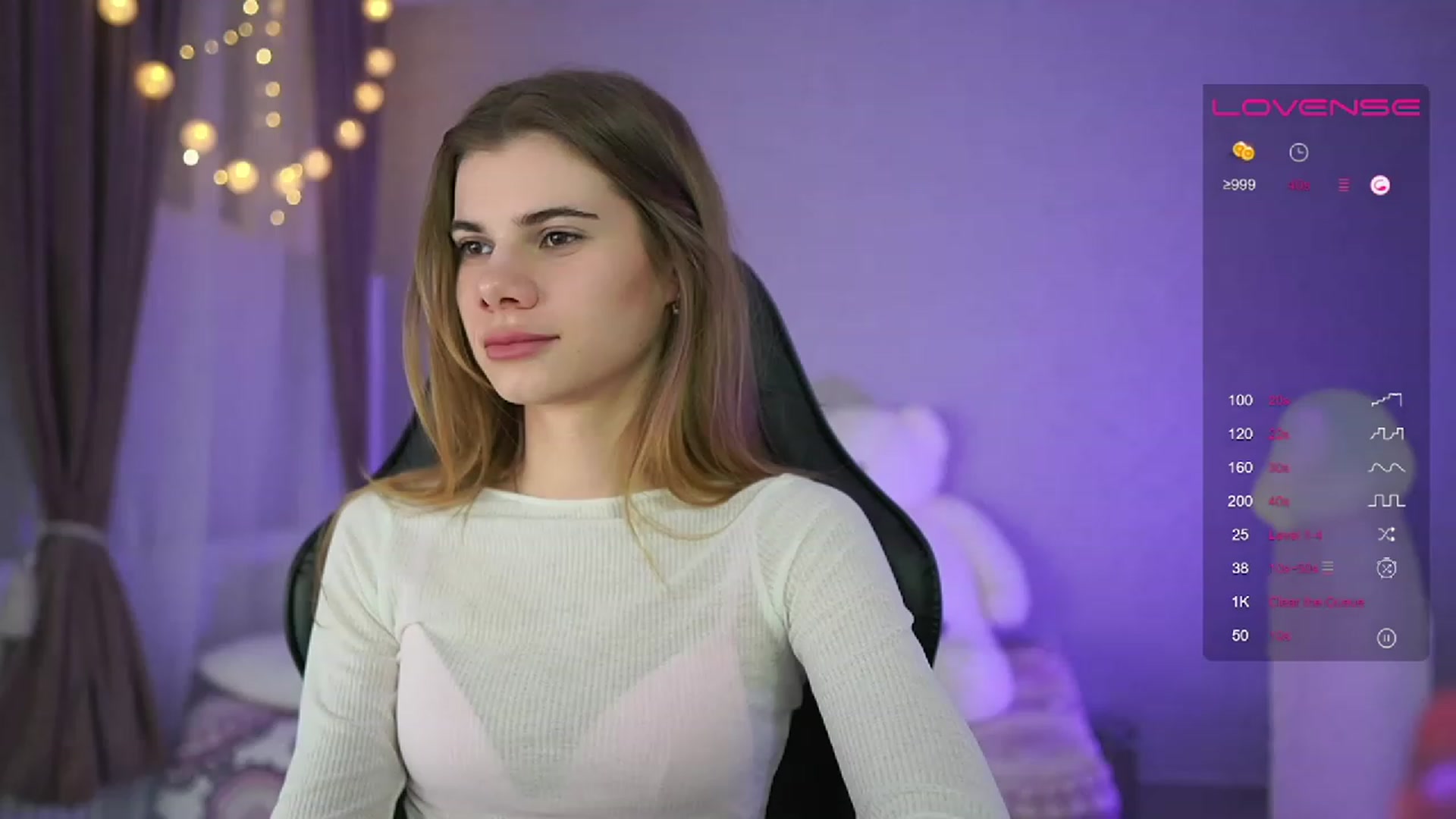 Gallery image thumbnail from RileyReid_18's myfreecams stream on, 04/07/2023, 17:50 image 1 of 20