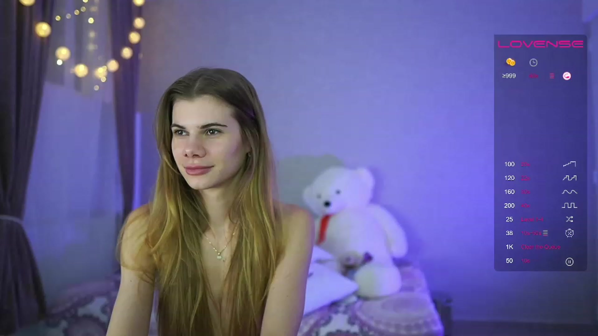 Gallery image thumbnail from RileyReid_18's myfreecams stream on, 04/07/2023, 22:00 image 3 of 20