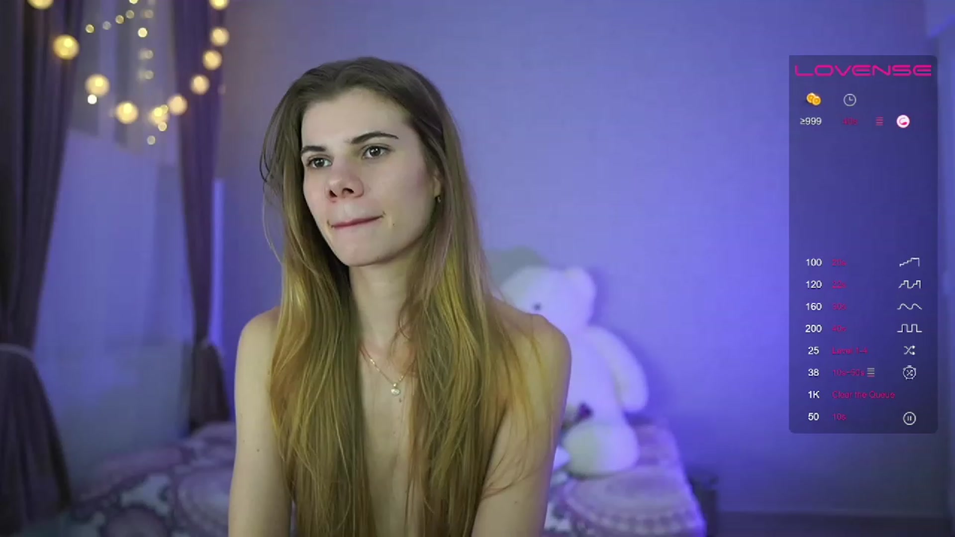 Gallery image thumbnail from RileyReid_18's myfreecams stream on, 04/07/2023, 22:00 image 13 of 20