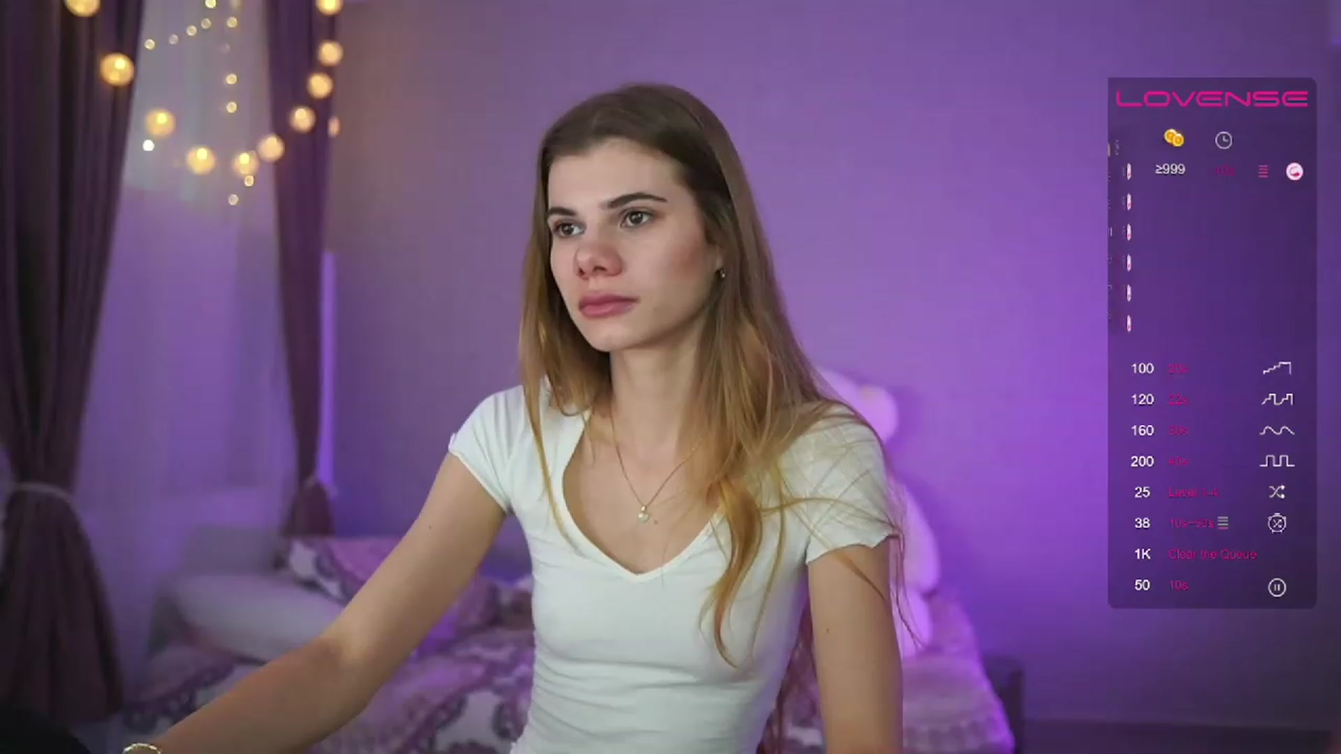 Gallery image thumbnail from RileyReid_18's myfreecams stream on, 04/09/2023, 14:01 image 7 of 20