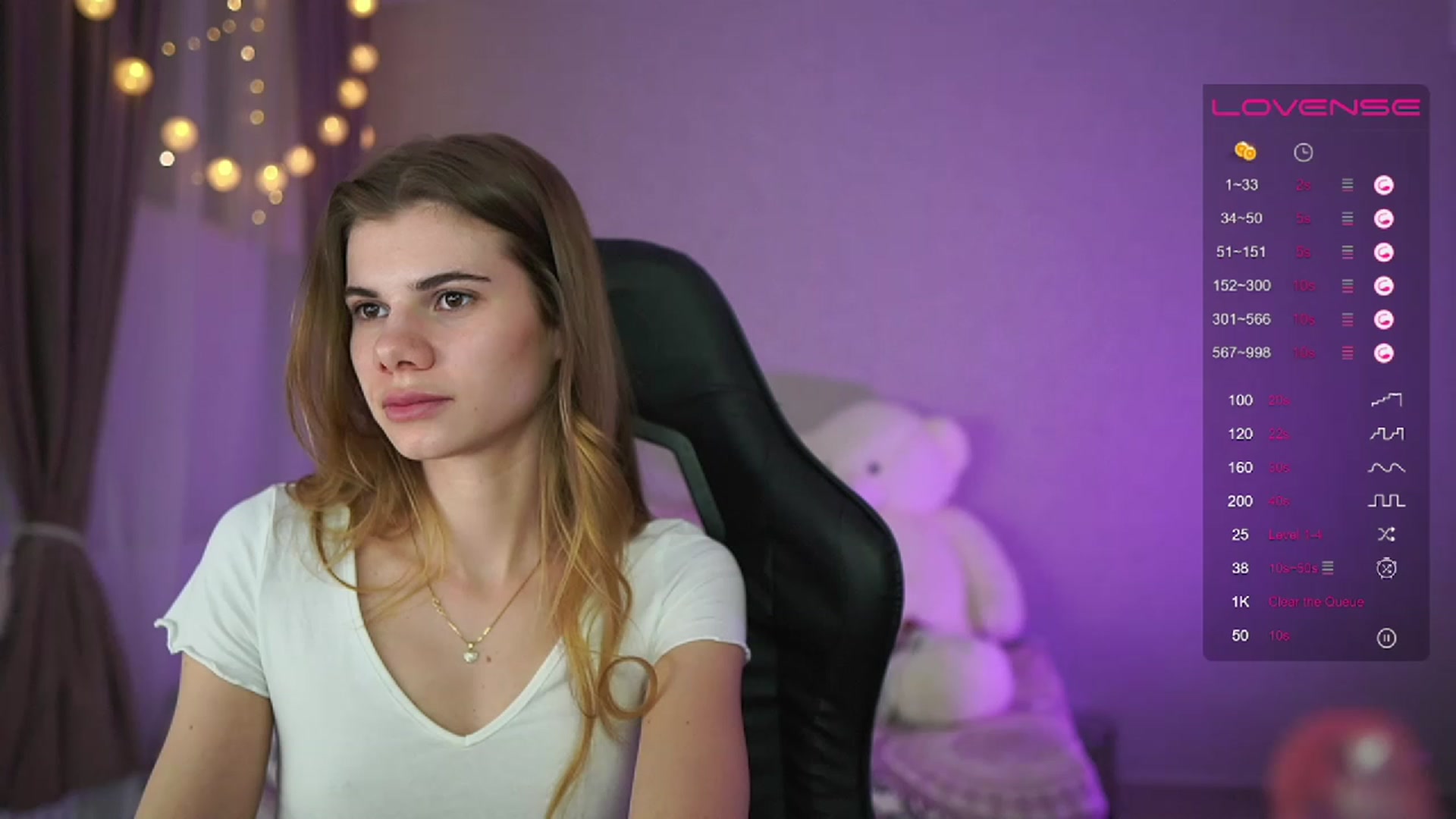 Gallery image thumbnail from RileyReid_18's myfreecams stream on, 04/09/2023, 17:46 image 3 of 20