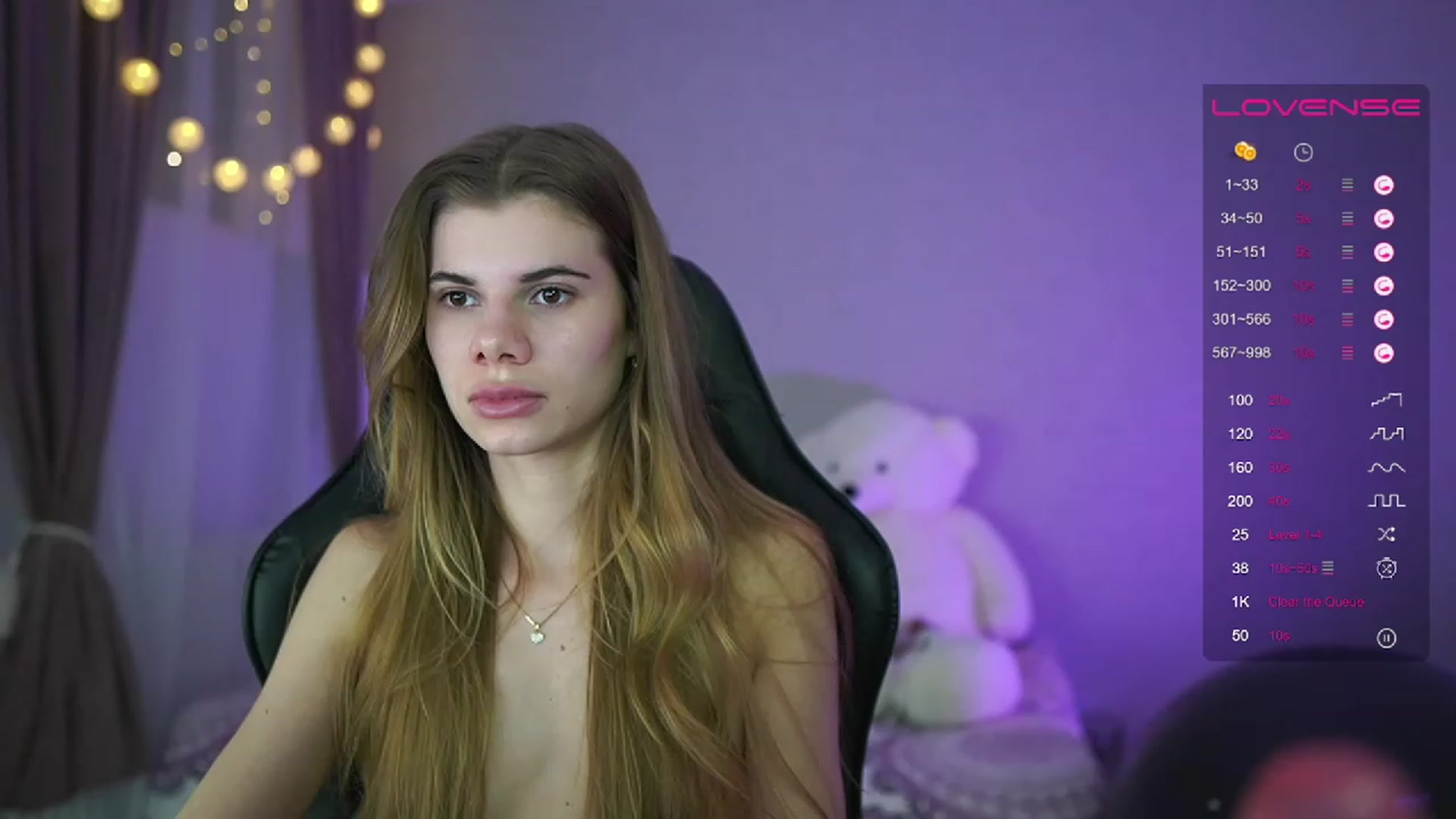 Gallery image thumbnail from RileyReid_18's myfreecams stream on, 04/09/2023, 17:46 image 18 of 20