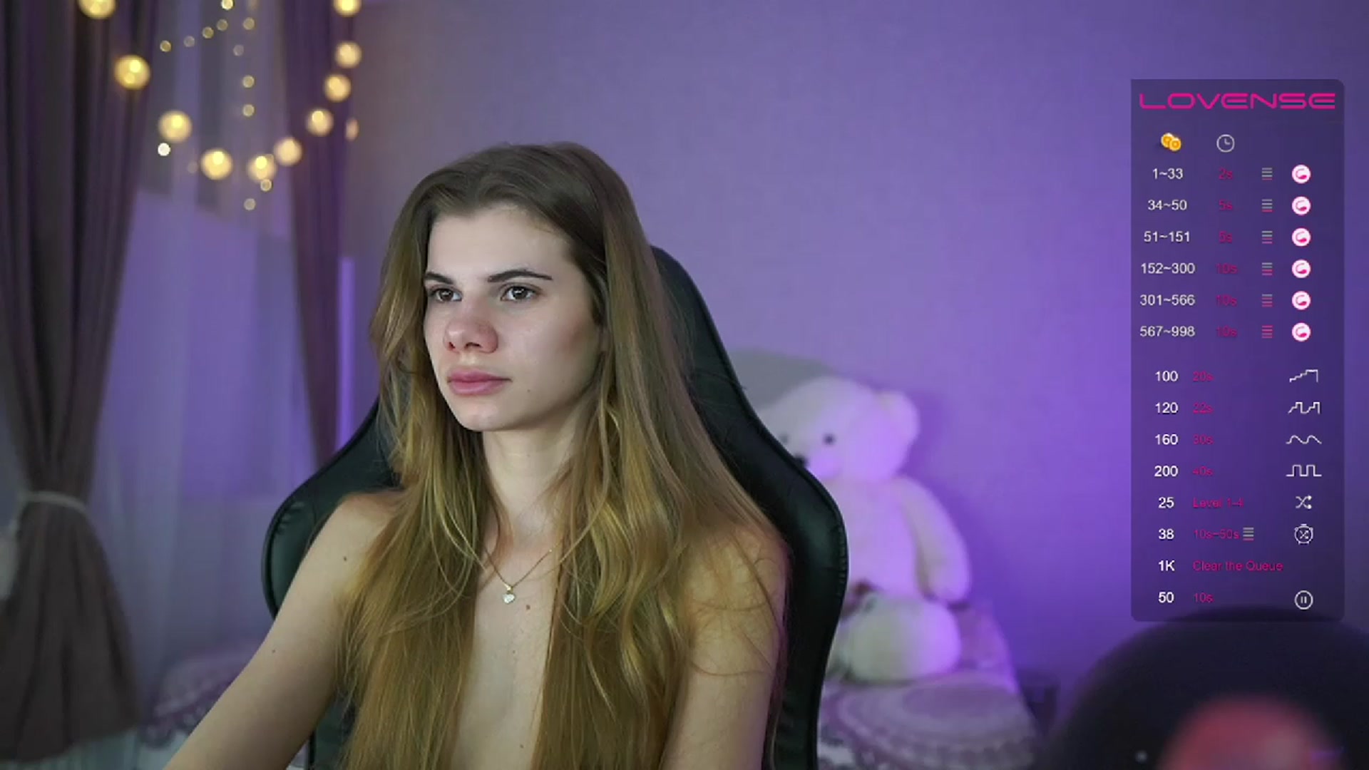 Gallery image thumbnail from RileyReid_18's myfreecams stream on, 04/09/2023, 17:46 image 20 of 20