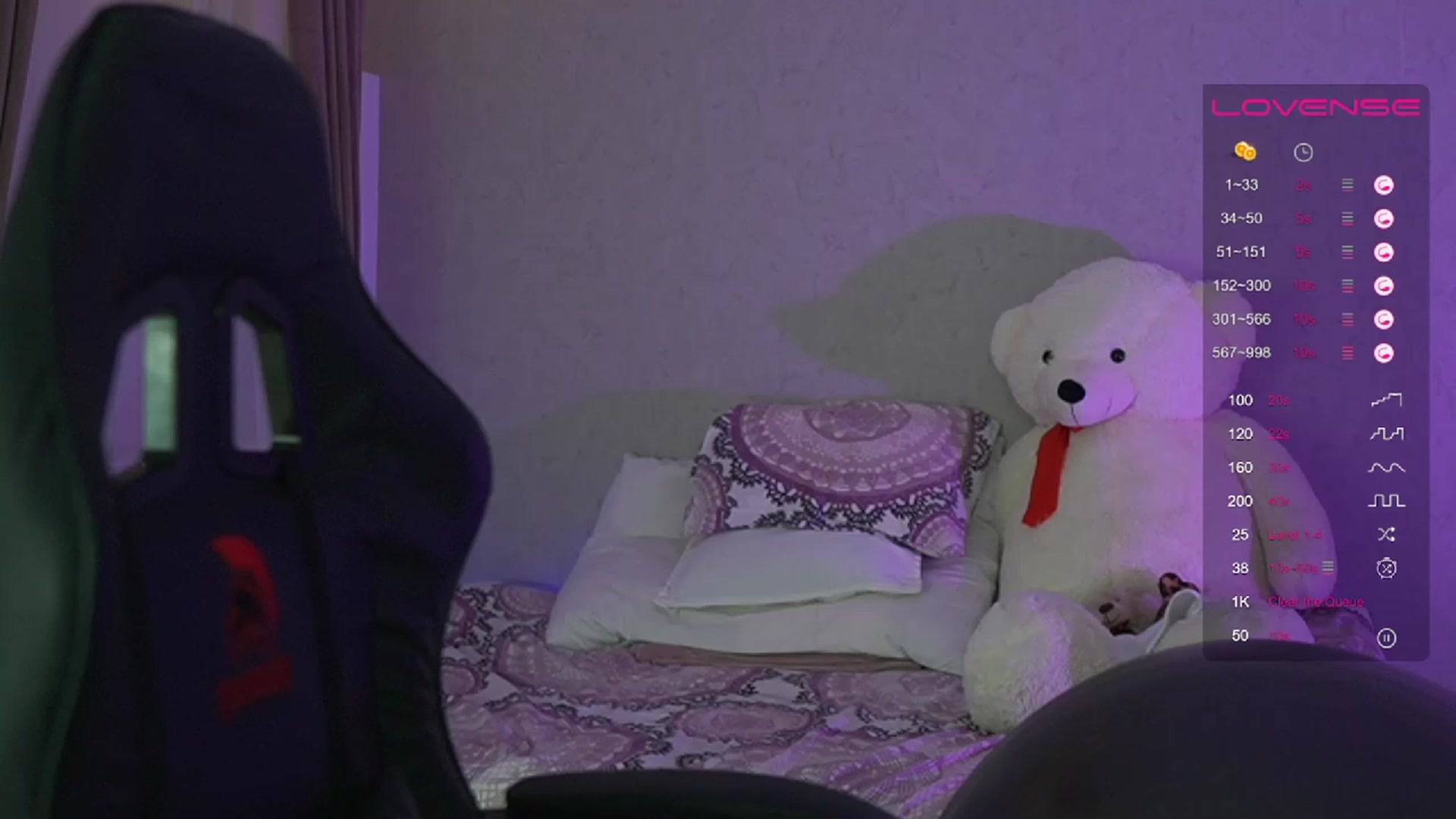 Gallery image thumbnail from RileyReid_18's myfreecams stream on, 04/09/2023, 17:46 image 5 of 20
