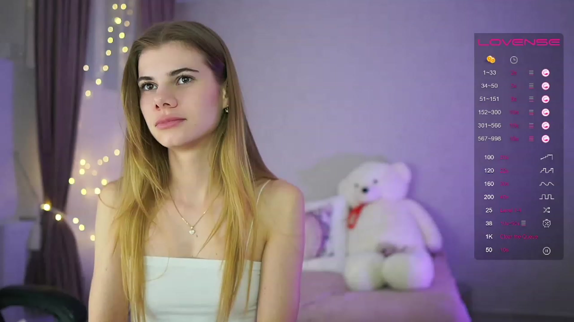 Gallery image thumbnail from RileyReid_18's myfreecams stream on, 04/12/2023, 15:48 image 12 of 20