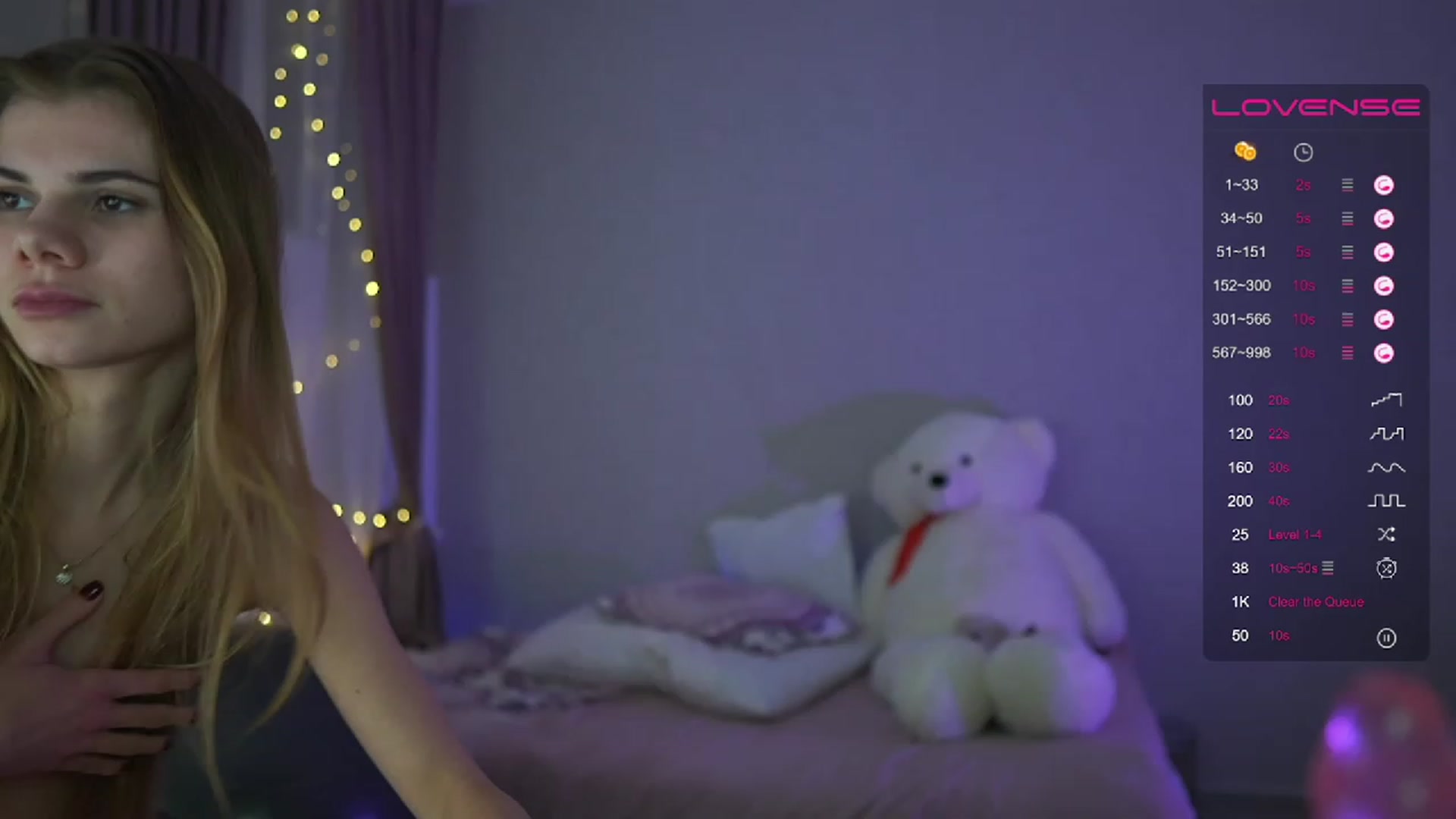 Gallery image thumbnail from RileyReid_18's myfreecams stream on, 04/12/2023, 18:00 image 19 of 20