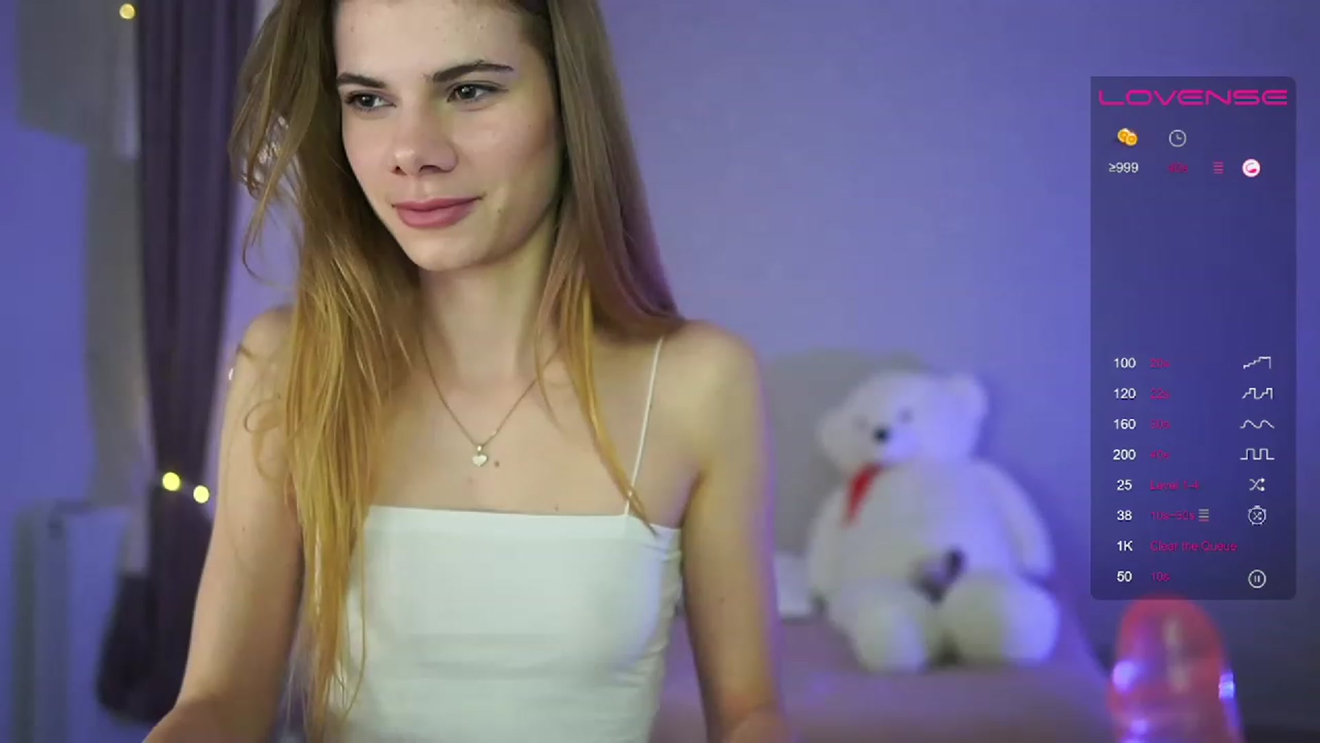 Gallery image thumbnail from RileyReid_18's myfreecams stream on, 04/16/2023, 14:14 image 19 of 20