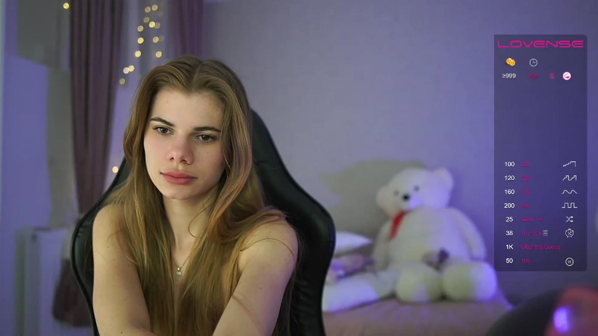 Gallery image thumbnail from RileyReid_18's myfreecams stream on, 04/16/2023, 17:32 image 19 of 20