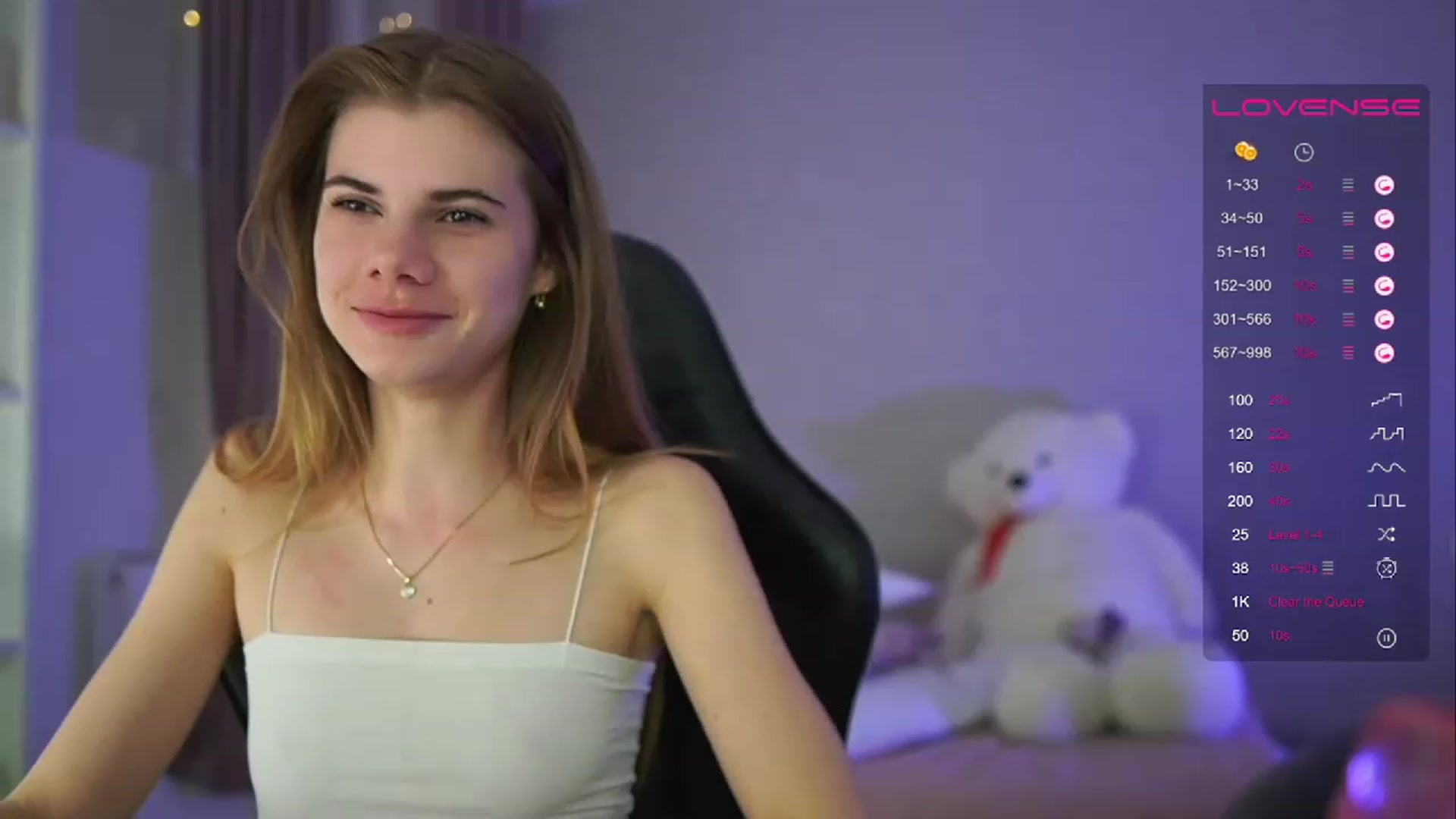 Gallery image thumbnail from RileyReid_18's myfreecams stream on, 04/16/2023, 18:28 image 15 of 20