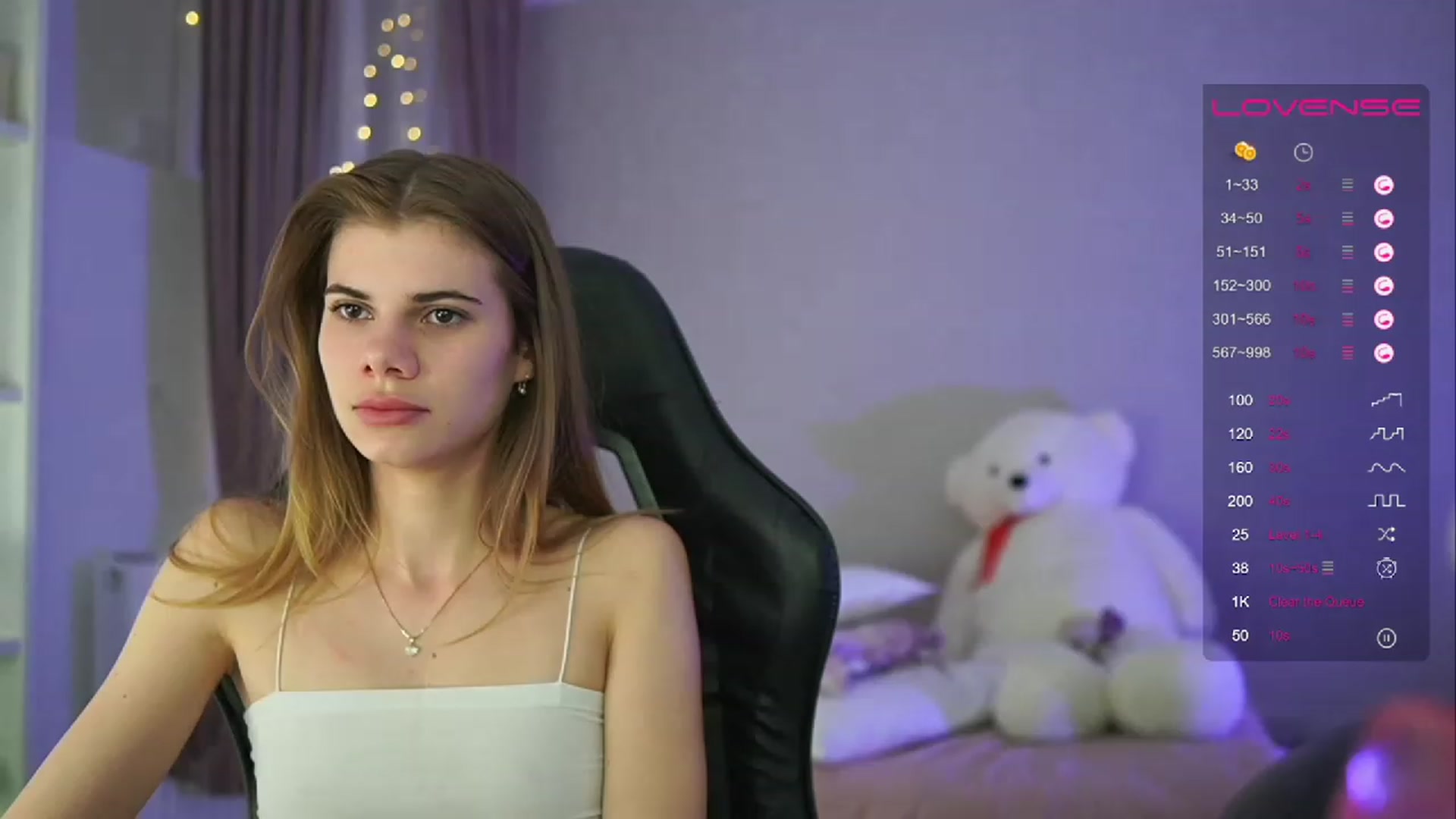 Gallery image thumbnail from RileyReid_18's myfreecams stream on, 04/16/2023, 18:28 image 19 of 20