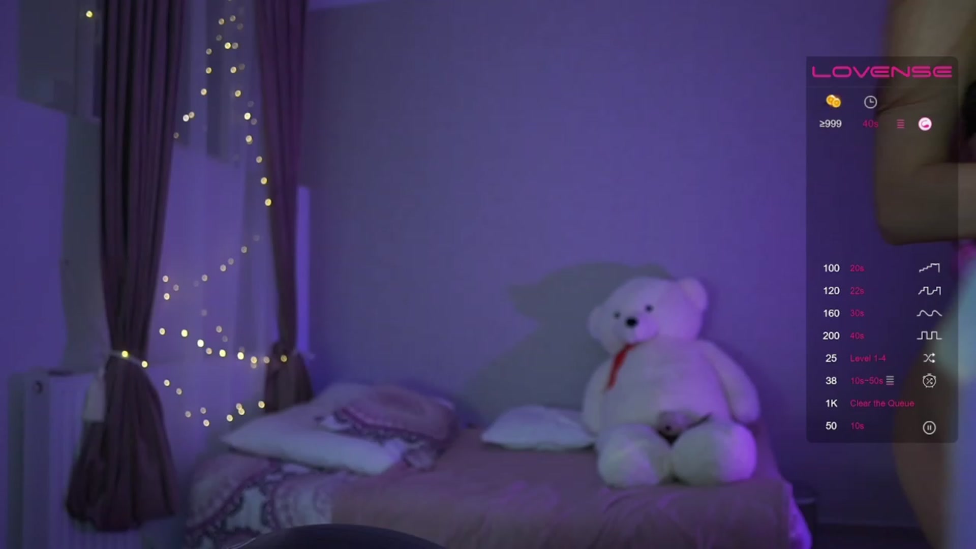 Gallery image thumbnail from RileyReid_18's myfreecams stream on, 04/20/2023, 20:53 image 6 of 20