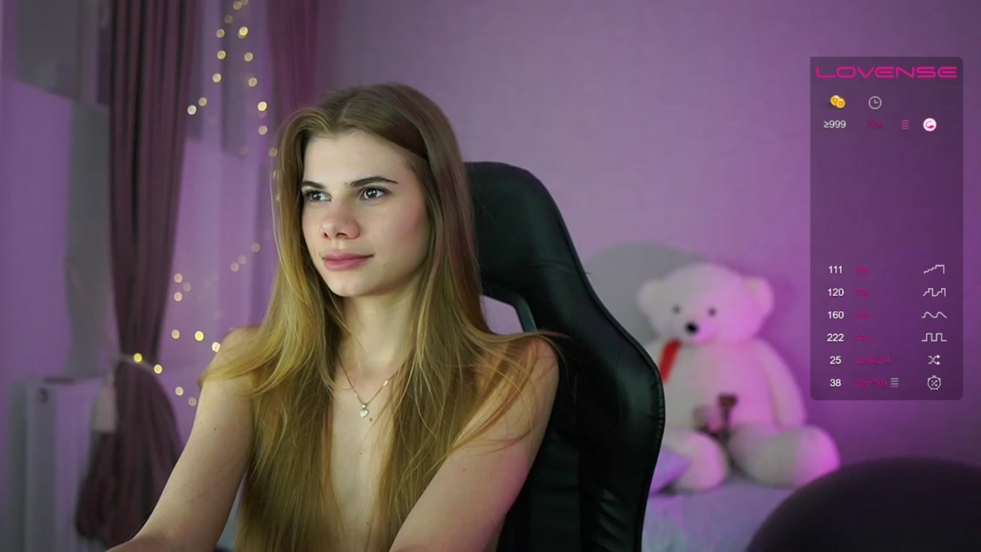 Gallery image thumbnail from RileyReid_18's myfreecams stream on, 04/22/2023, 23:16 image 6 of 20