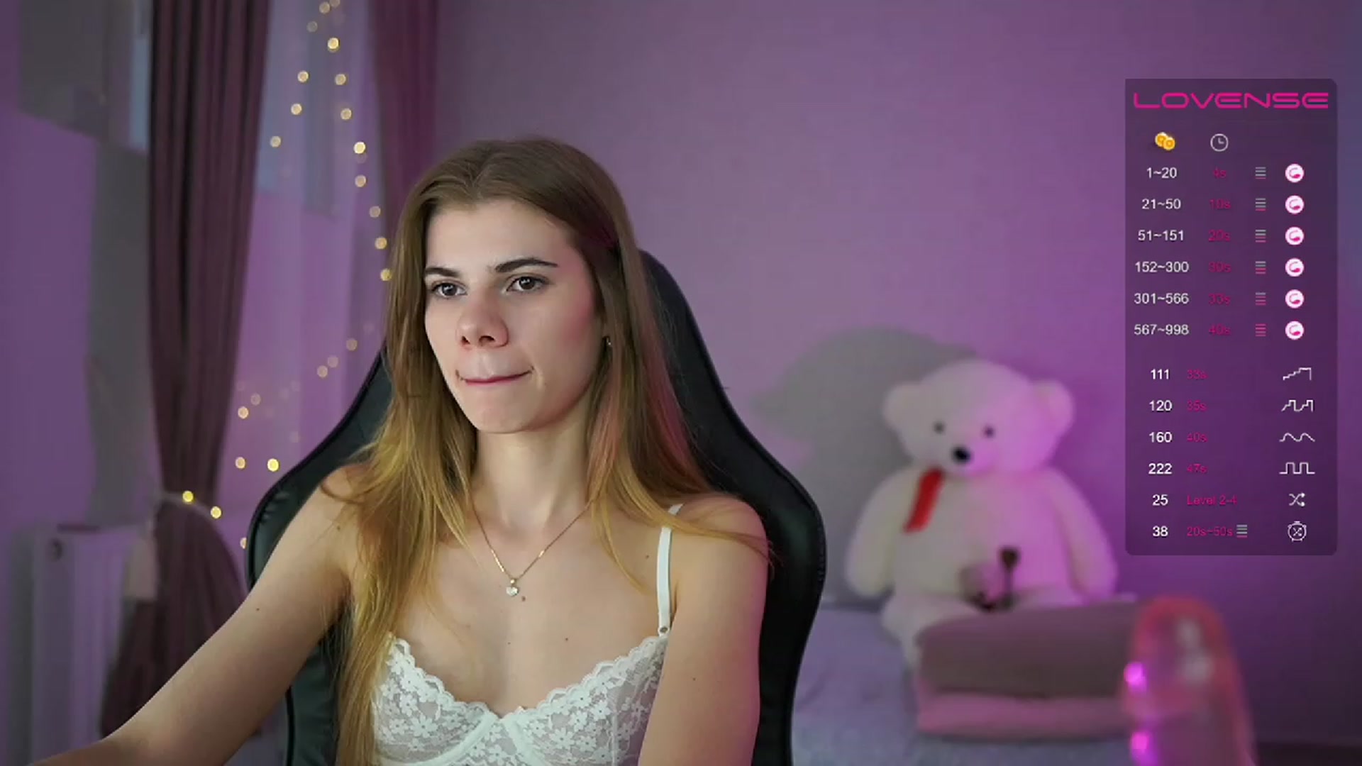 Gallery image thumbnail from RileyReid_18's myfreecams stream on, 04/23/2023, 13:48 image 3 of 20