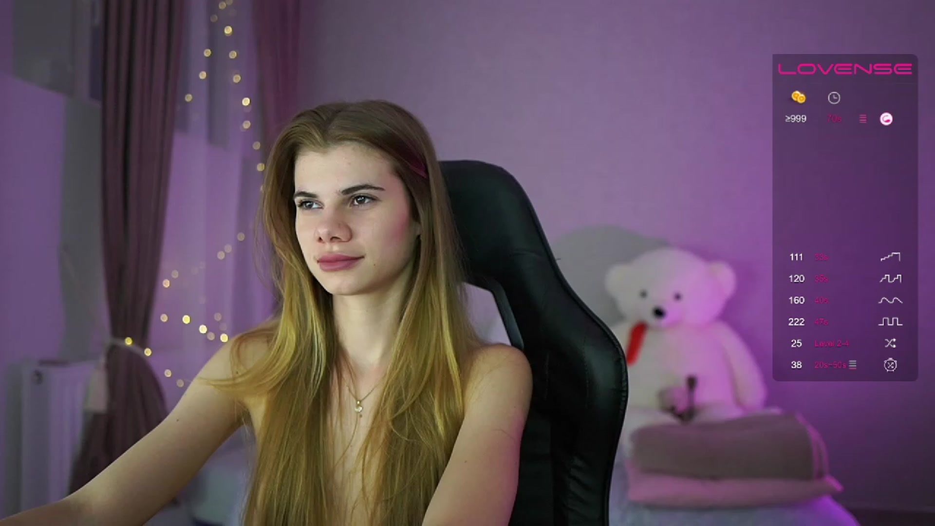 Gallery image thumbnail from RileyReid_18's myfreecams stream on, 04/23/2023, 18:04 image 2 of 20