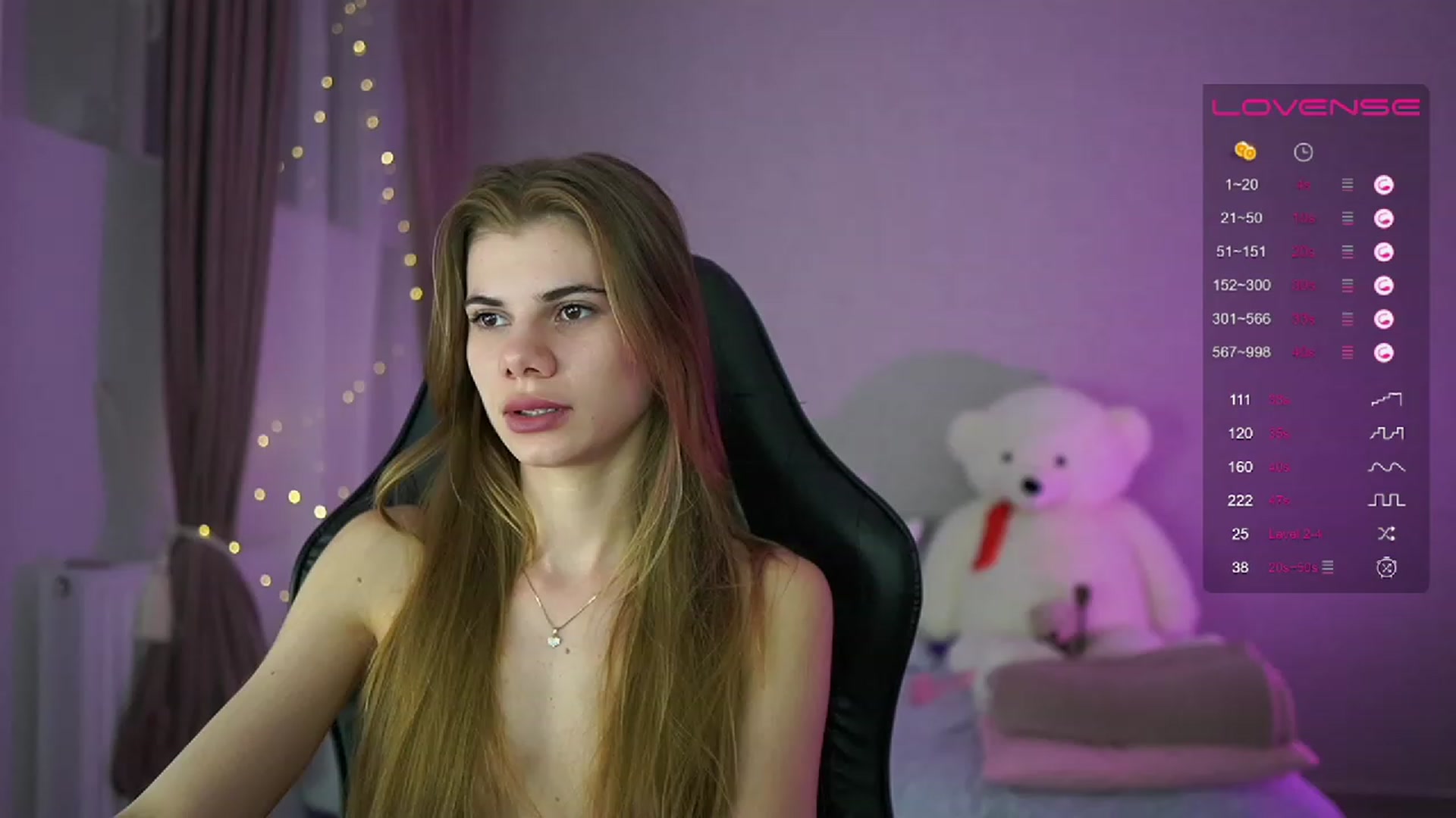 Gallery image thumbnail from RileyReid_18's myfreecams stream on, 04/23/2023, 18:04 image 15 of 20