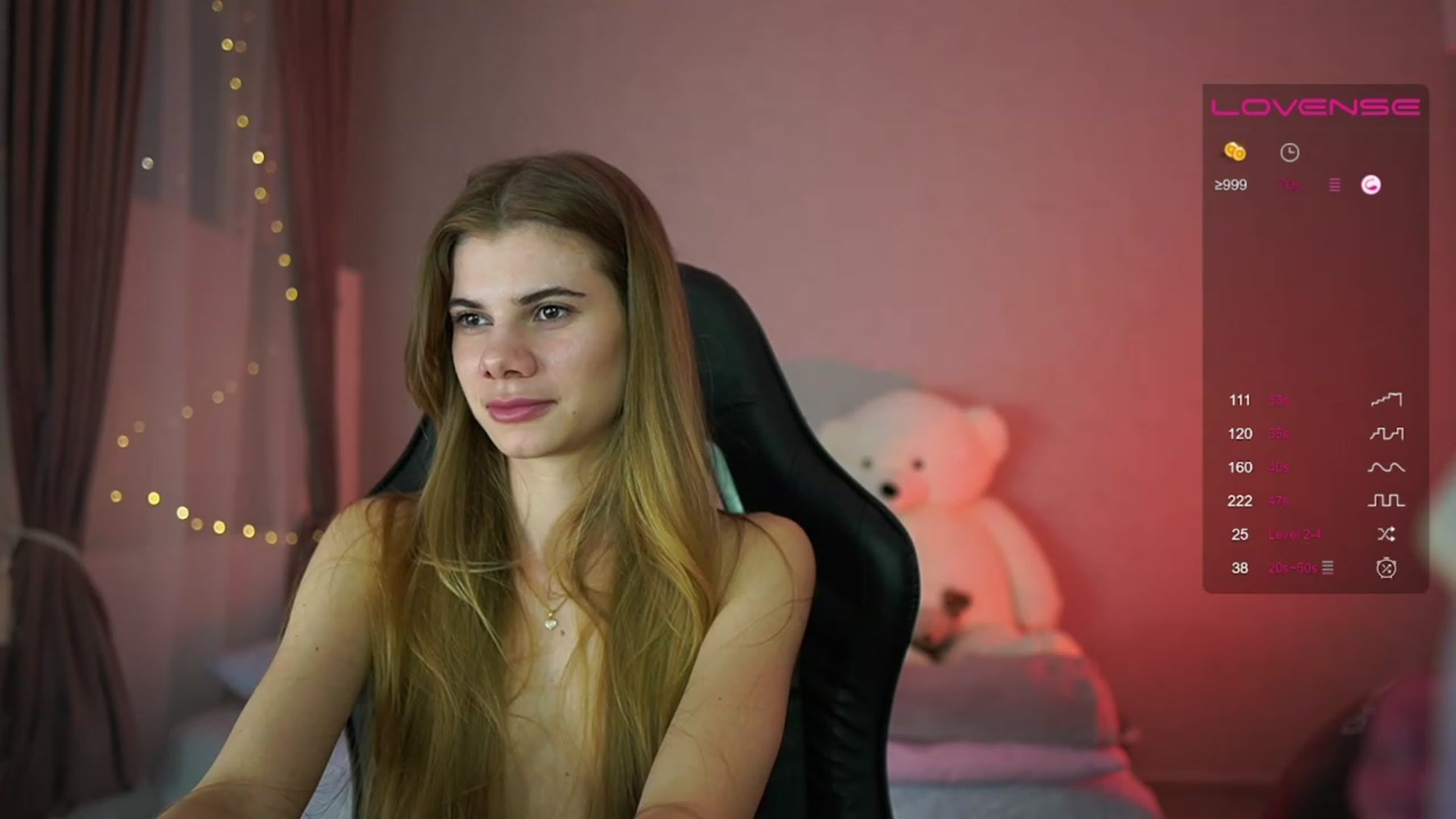 Gallery image thumbnail from RileyReid_18's myfreecams stream on, 04/24/2023, 16:59 image 13 of 20