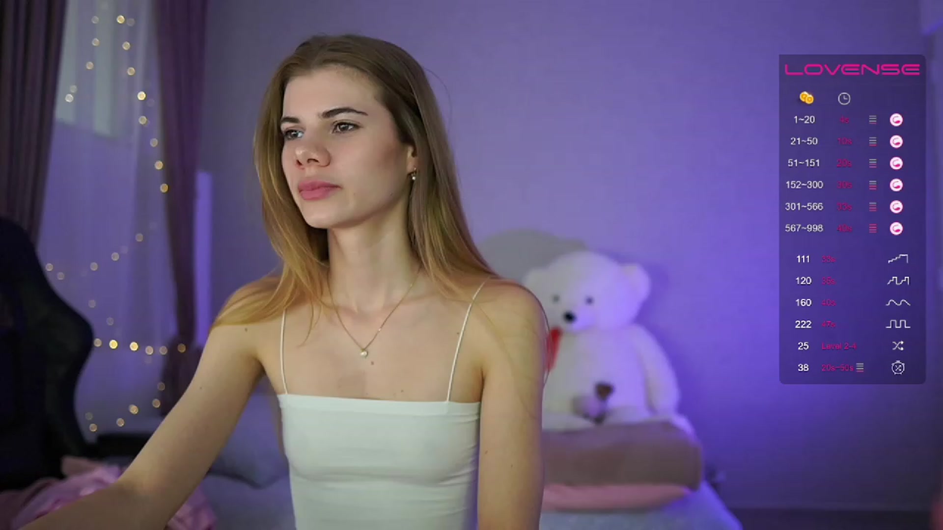Gallery image thumbnail from RileyReid_18's myfreecams stream on, 04/26/2023, 14:30 image 15 of 20