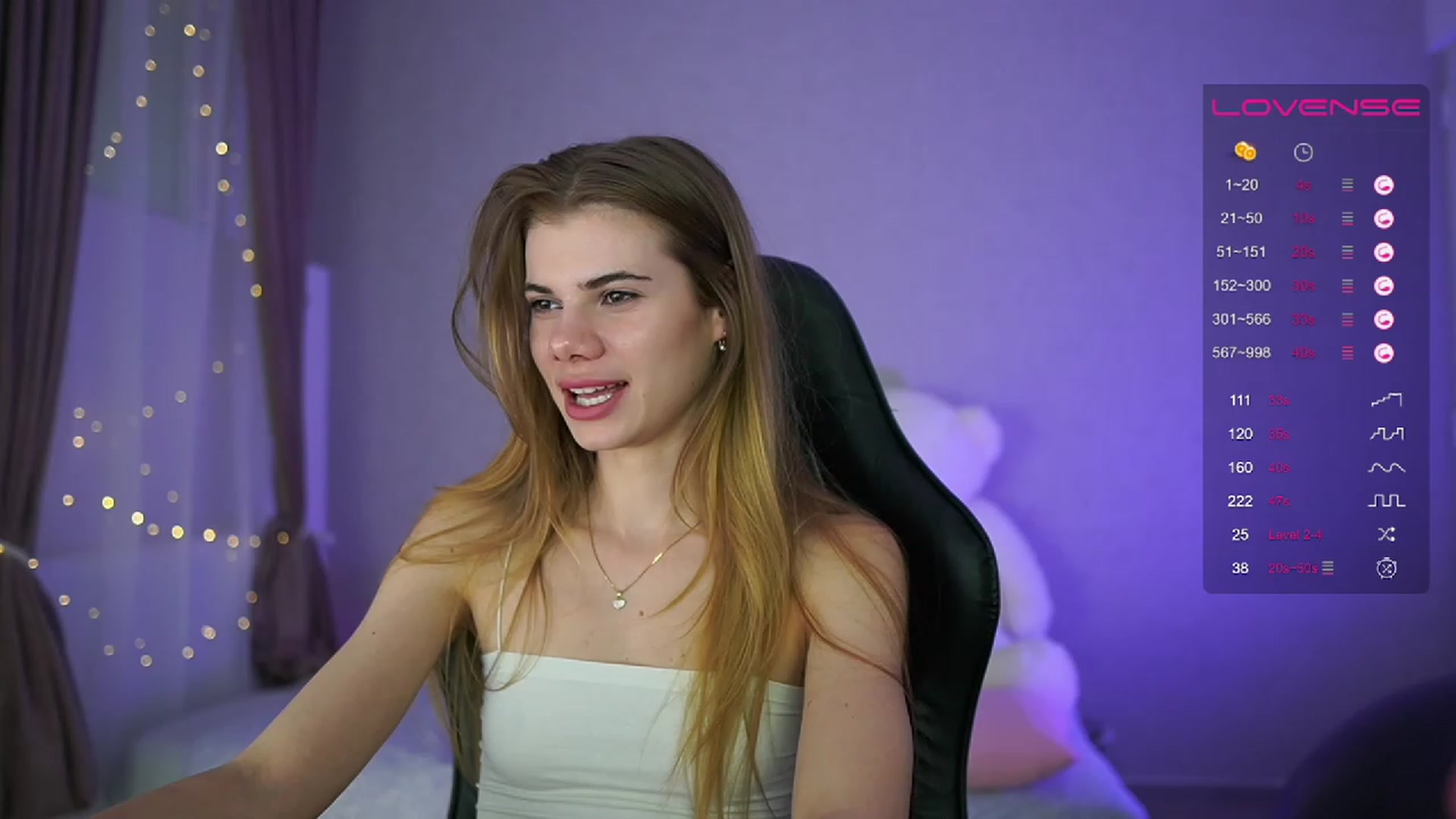Gallery image thumbnail from RileyReid_18's myfreecams stream on, 04/26/2023, 16:35 image 17 of 20