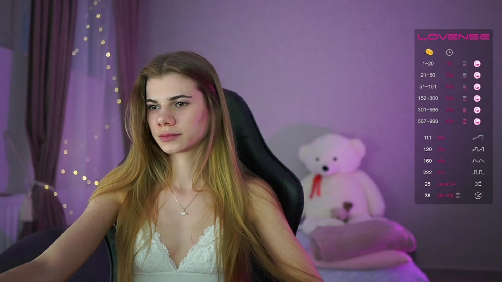 Gallery image thumbnail from RileyReid_18's myfreecams stream on, 04/27/2023, 17:56 image 1 of 20