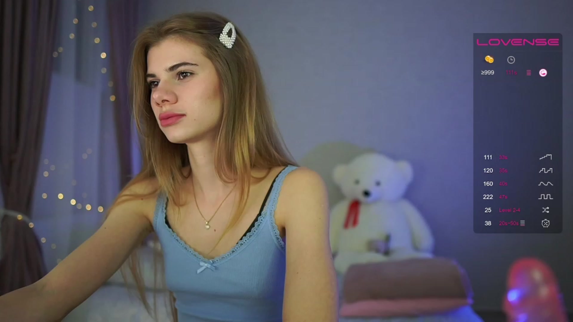 Gallery image thumbnail from RileyReid_18's myfreecams stream on, 04/30/2023, 18:39 image 3 of 20