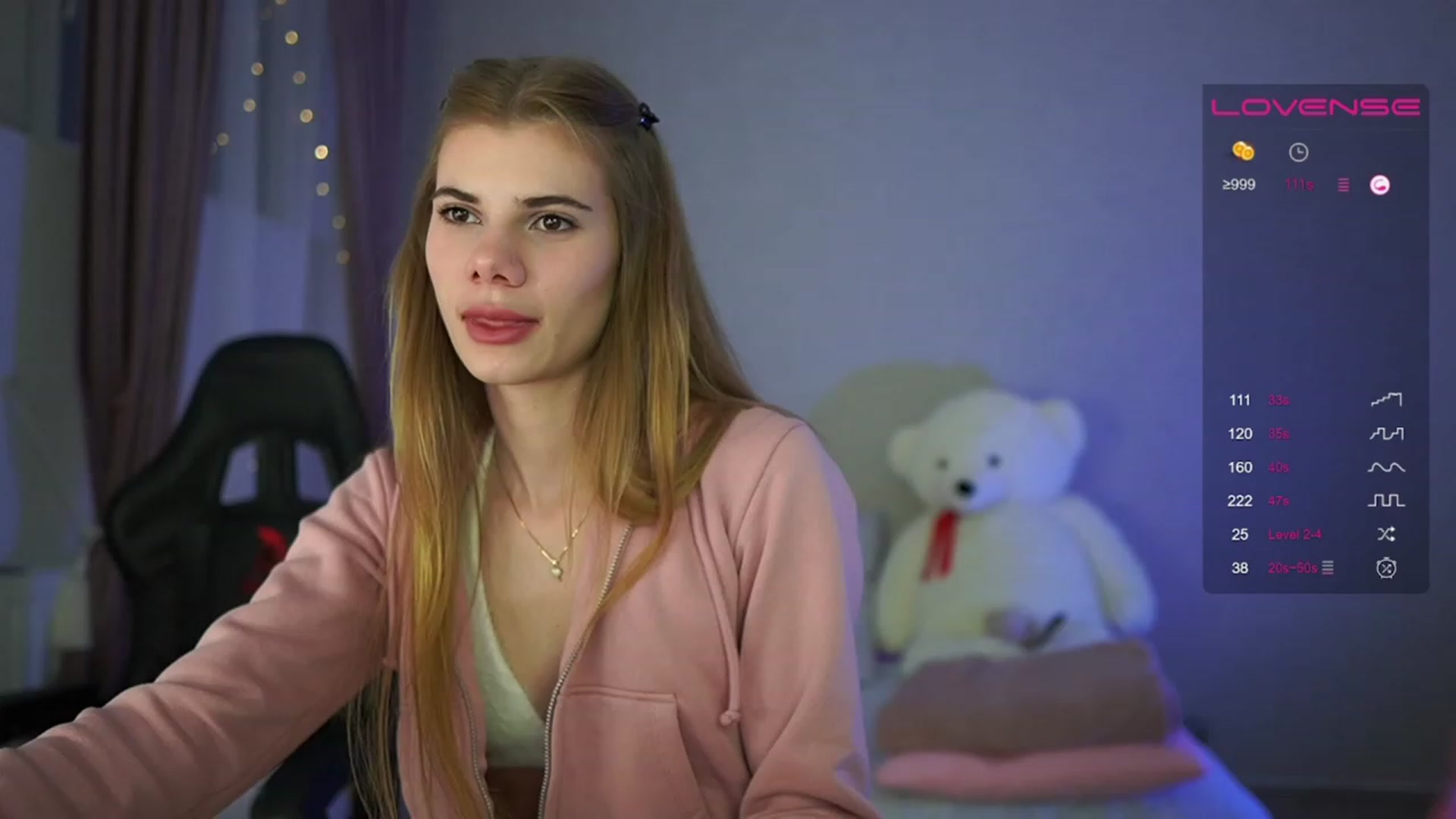 Gallery image thumbnail from RileyReid_18's myfreecams stream on, 05/01/2023, 19:44 image 3 of 20